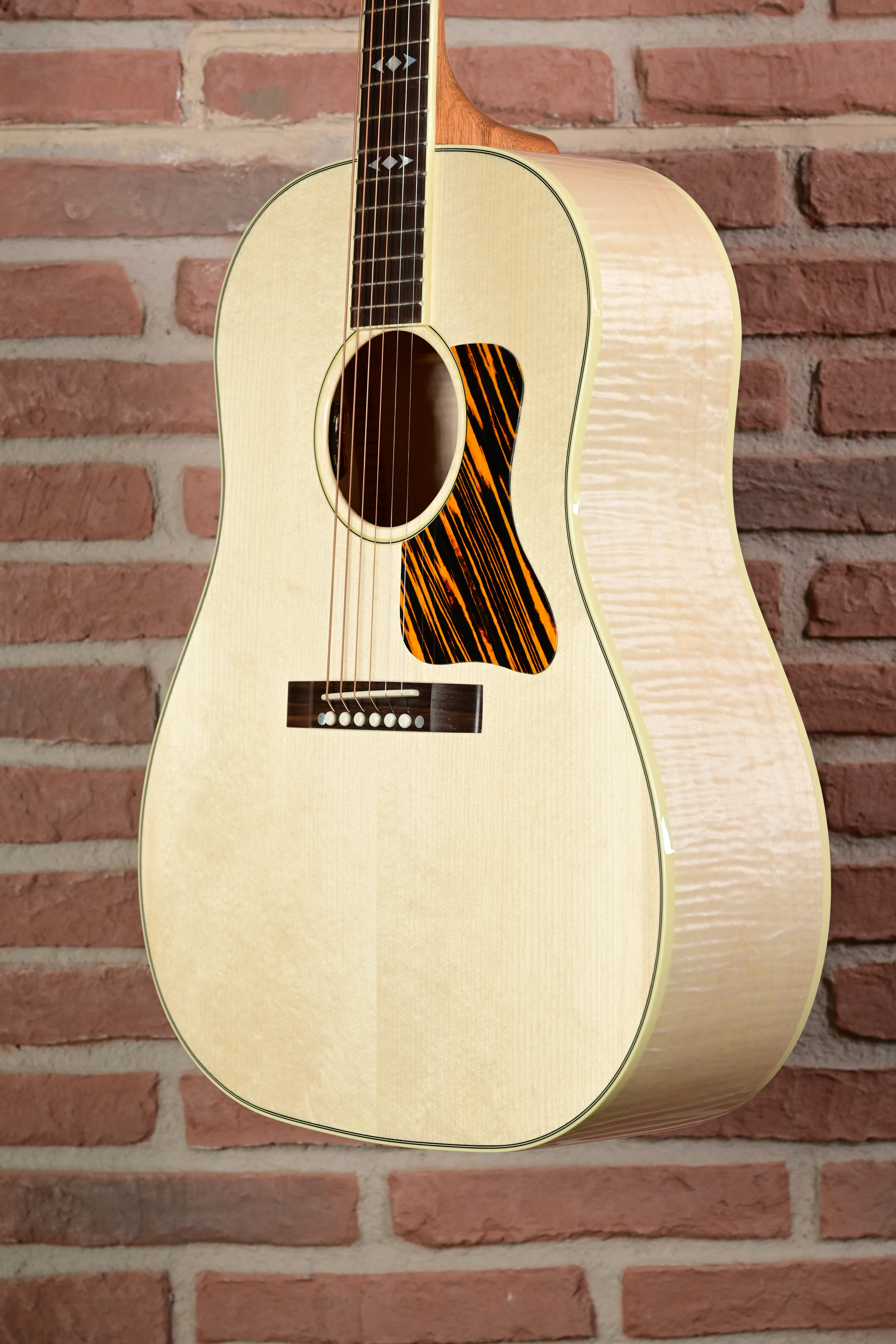 Advanced Jumbo Standard Maple M2M Custom Shop Westerngitarre