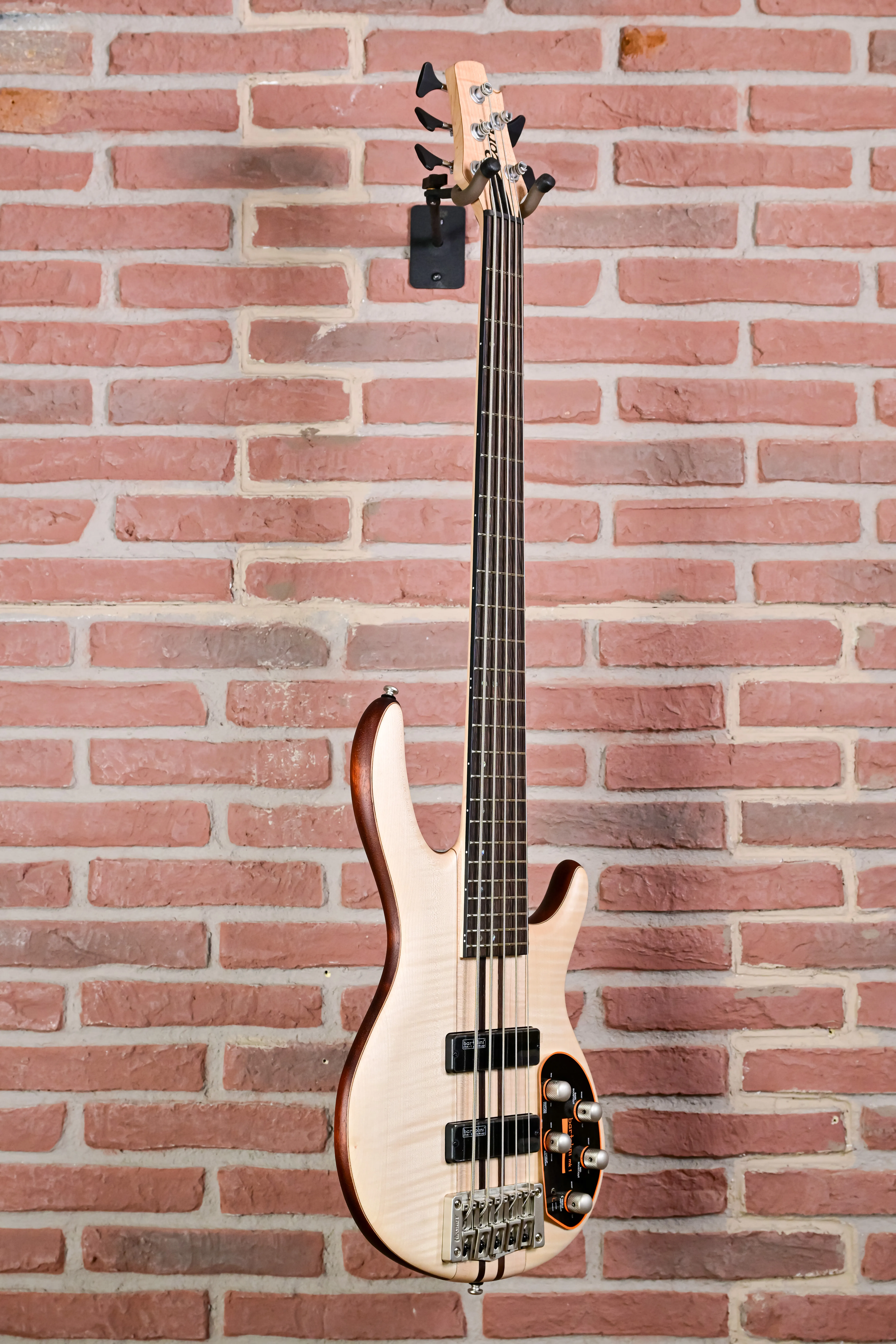 A5 Plus FMMH Bass Open Pore Natural