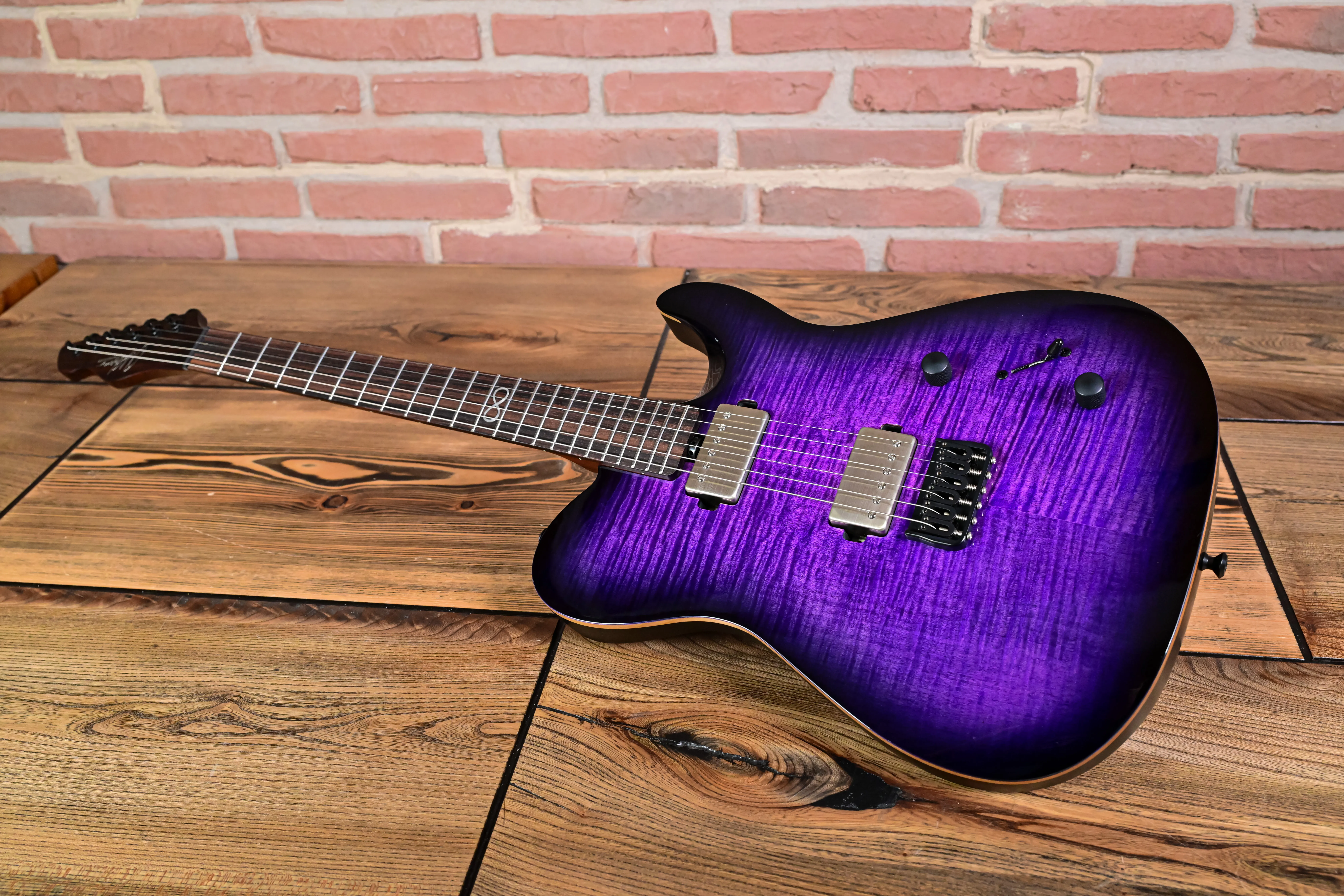 Law Maker Legacy Blackberry Storm E-Gitarre