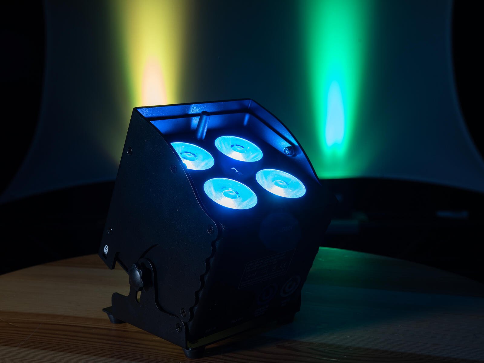  AKKU UP-4 QCL Spot QuickDMX MK2