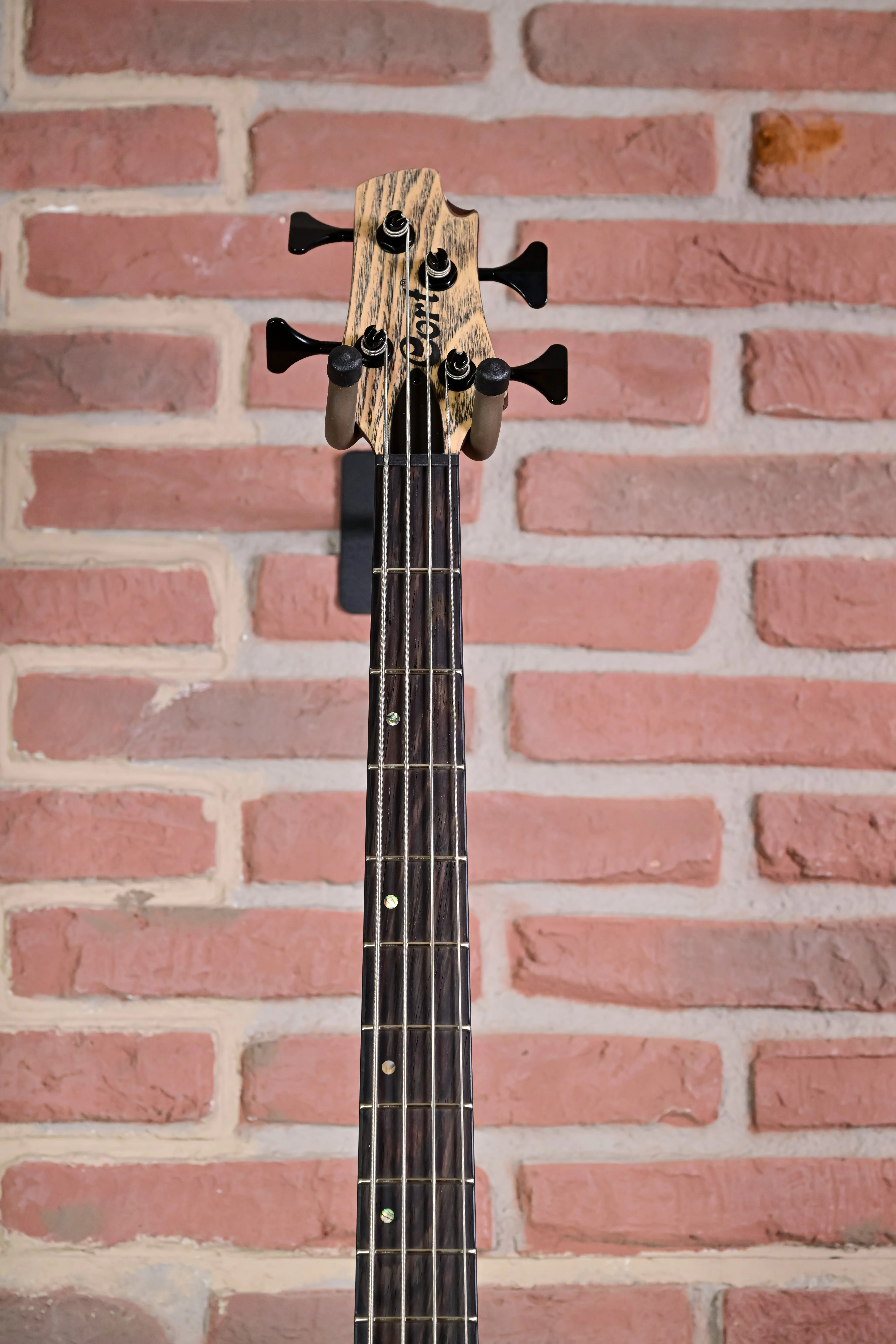 A4 Ultra Ash Bass Etched Natural Black