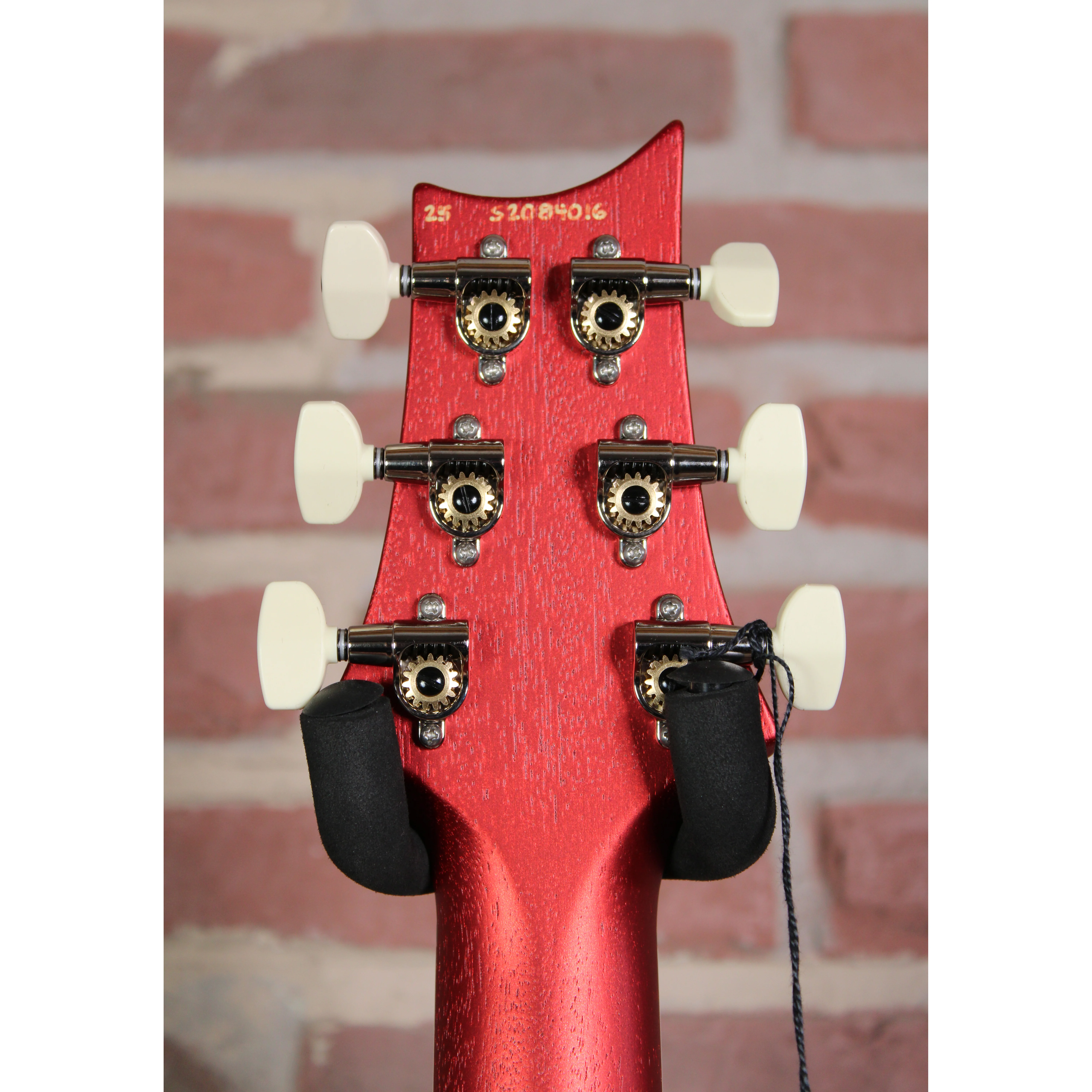 S2 Mira 594 Satin Red Apple Metallic