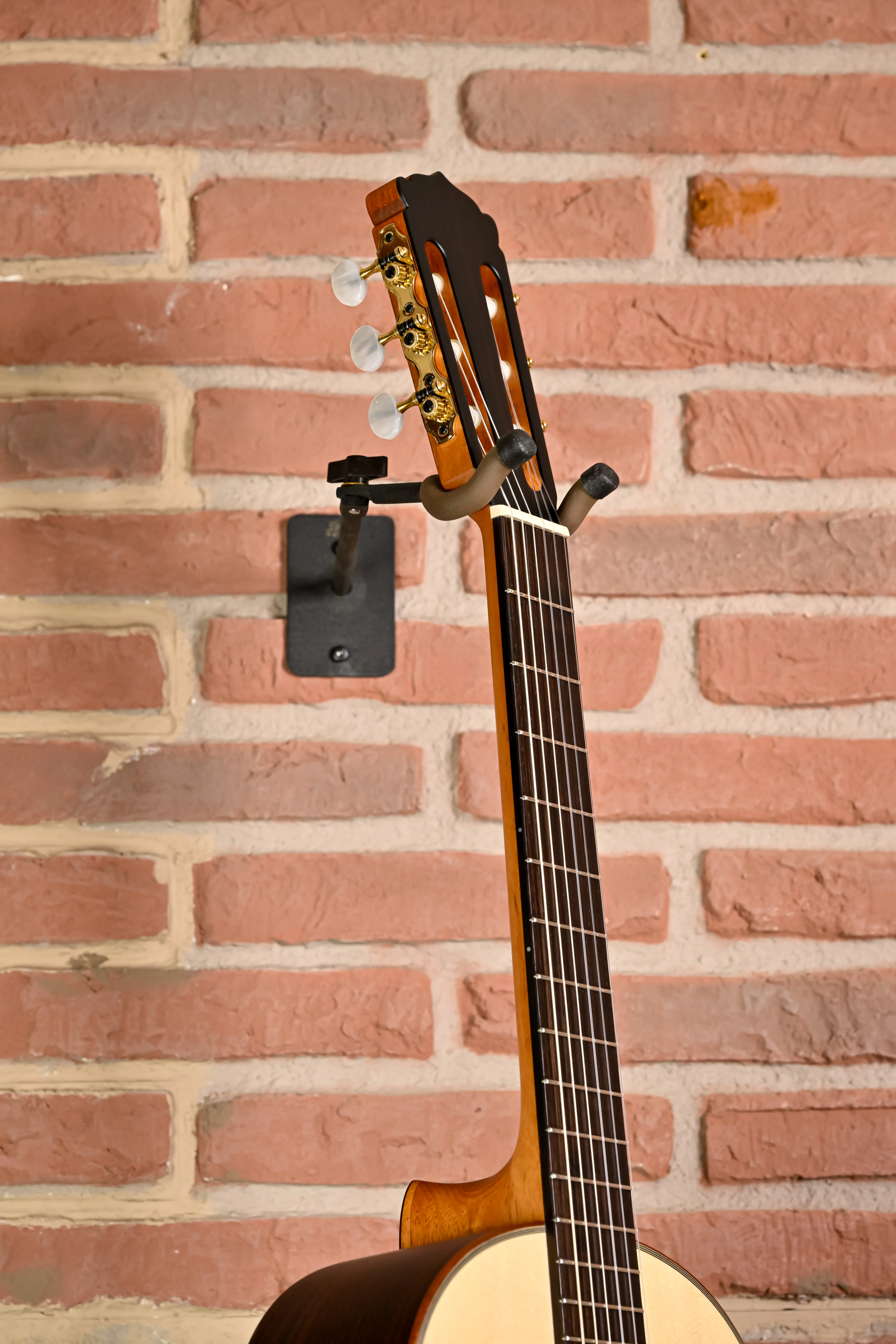 54PF Classical Guitar
