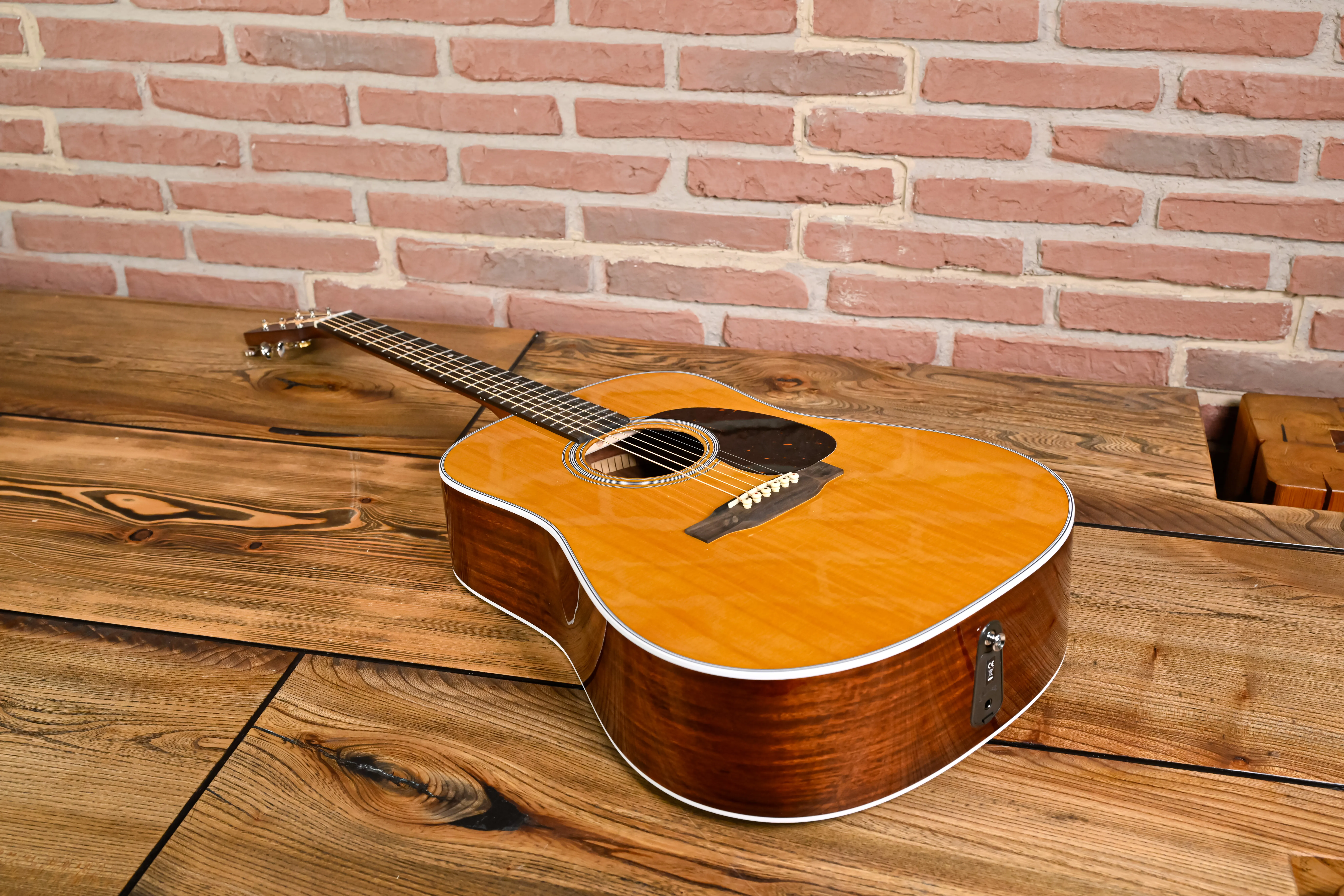 Martin DE Retro Plus Granadillo - Dreadnought Acoustic Guitar