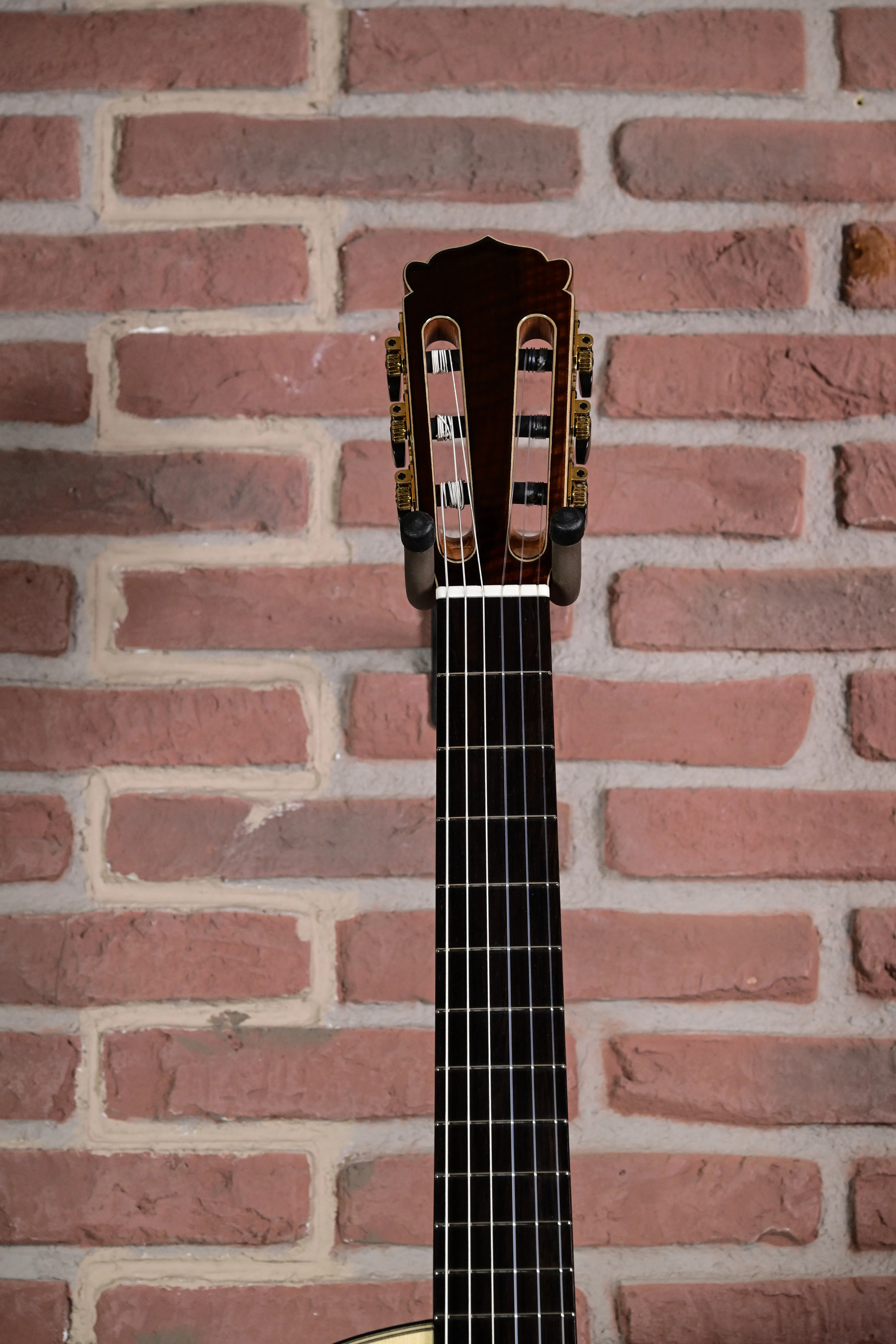 Crossover Nylonstringgitarre mit Udo Rösner Pickup