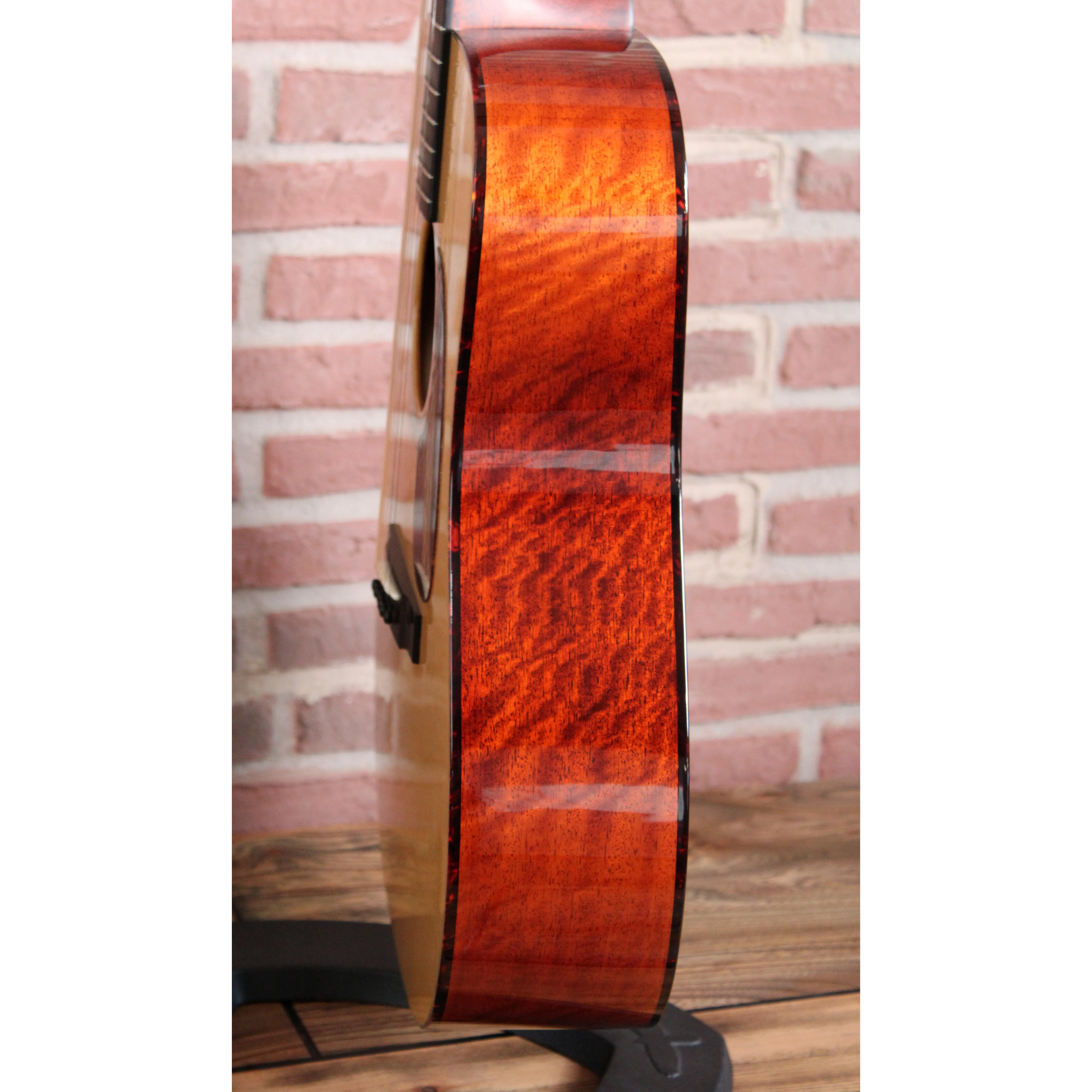 E6D  Thermo-Cure Dreadnought-Gitarre