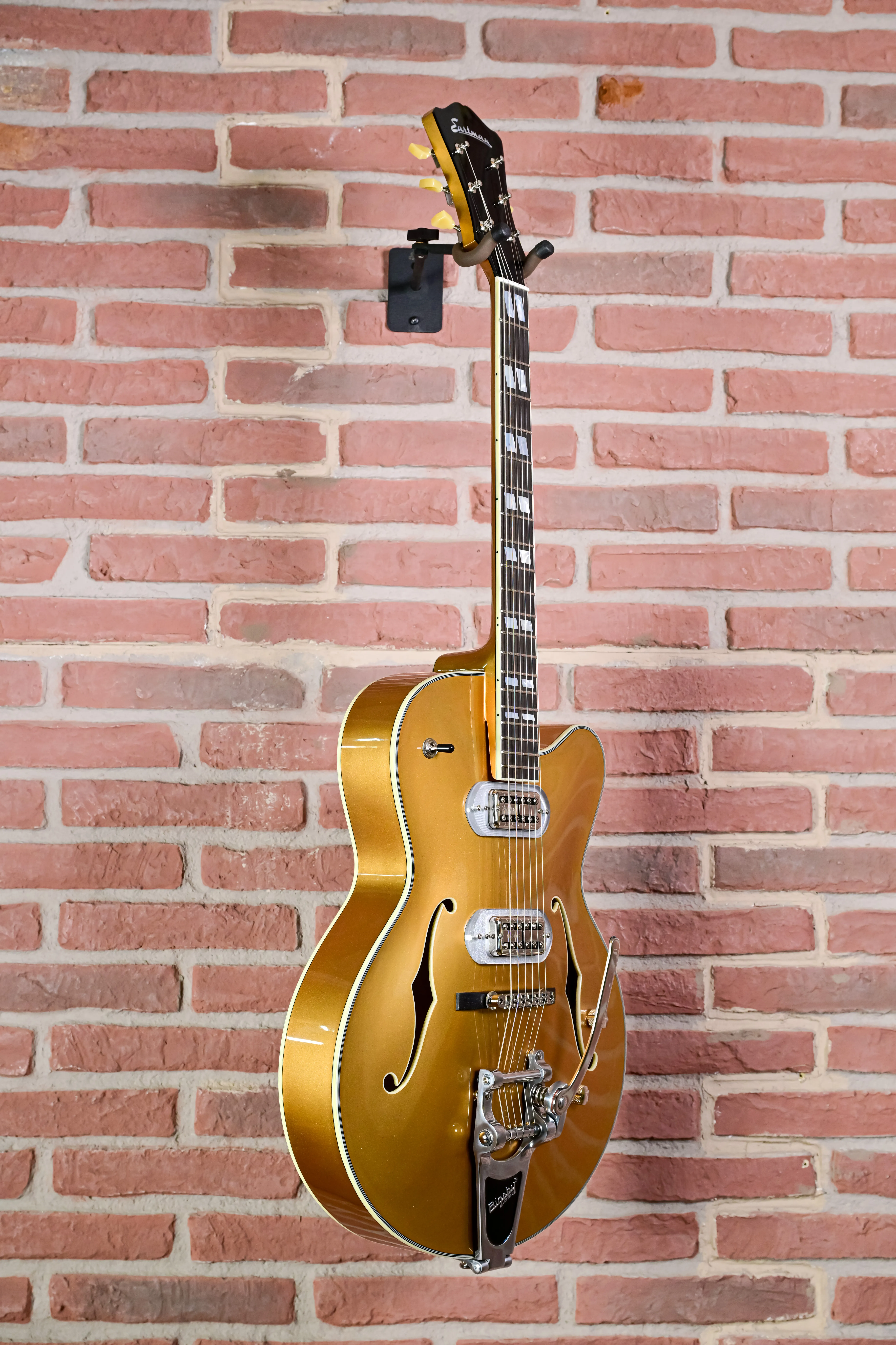 T58-GD Archtop Gitarre Truetone Gloss  Gold