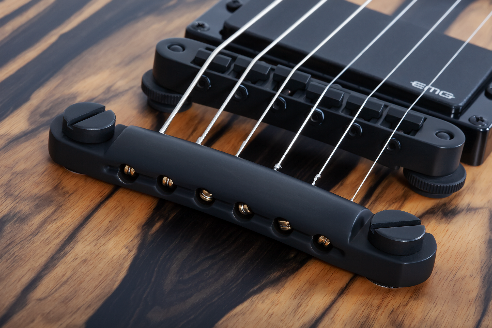 Wrathmaker Pale Moon Ebony Black Burst