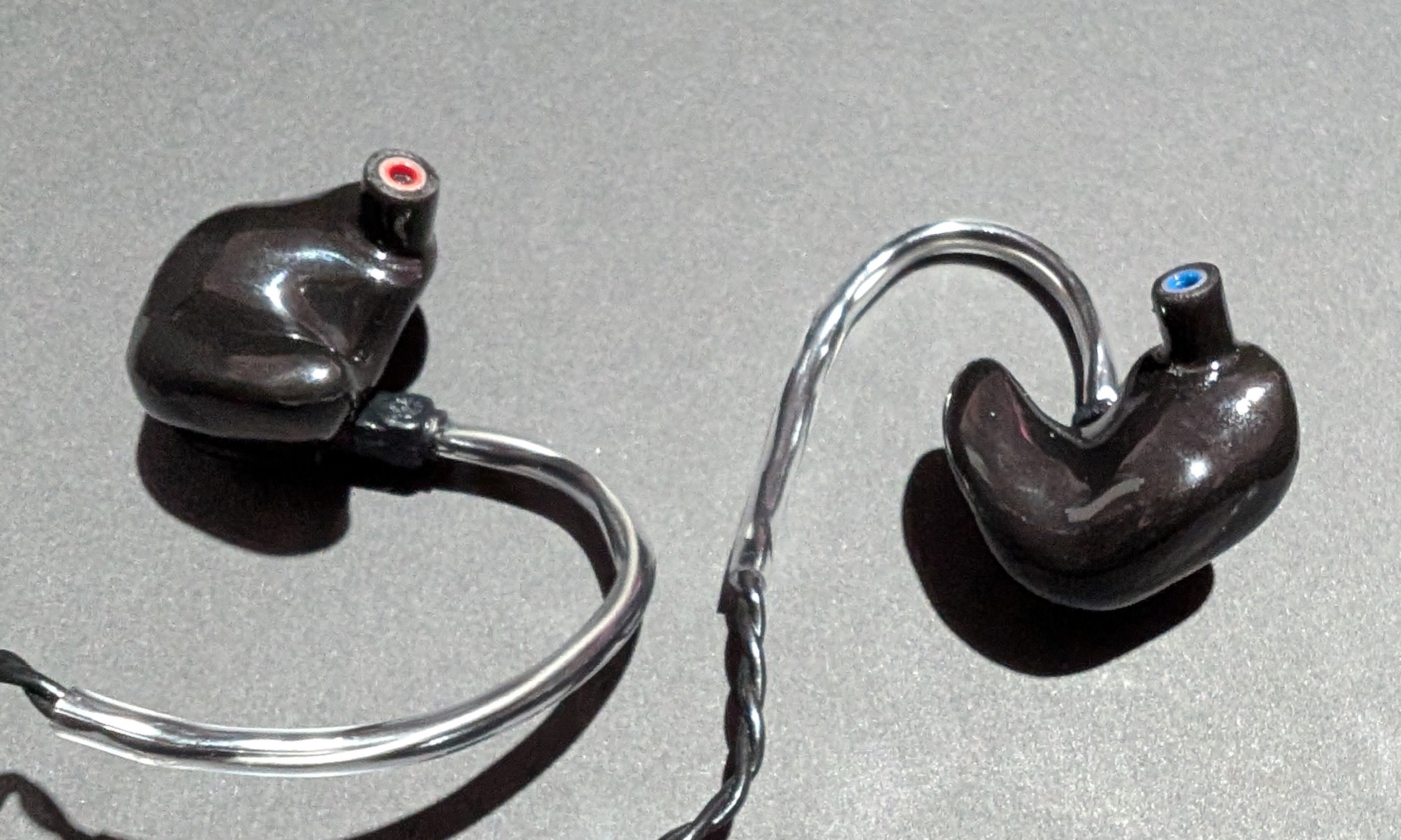 HL 4210 - Universal Bass In-Ear Kopfhörer -  (B-Ware) inkl. zweitem Set Ersatzstöpseln und Filtern!