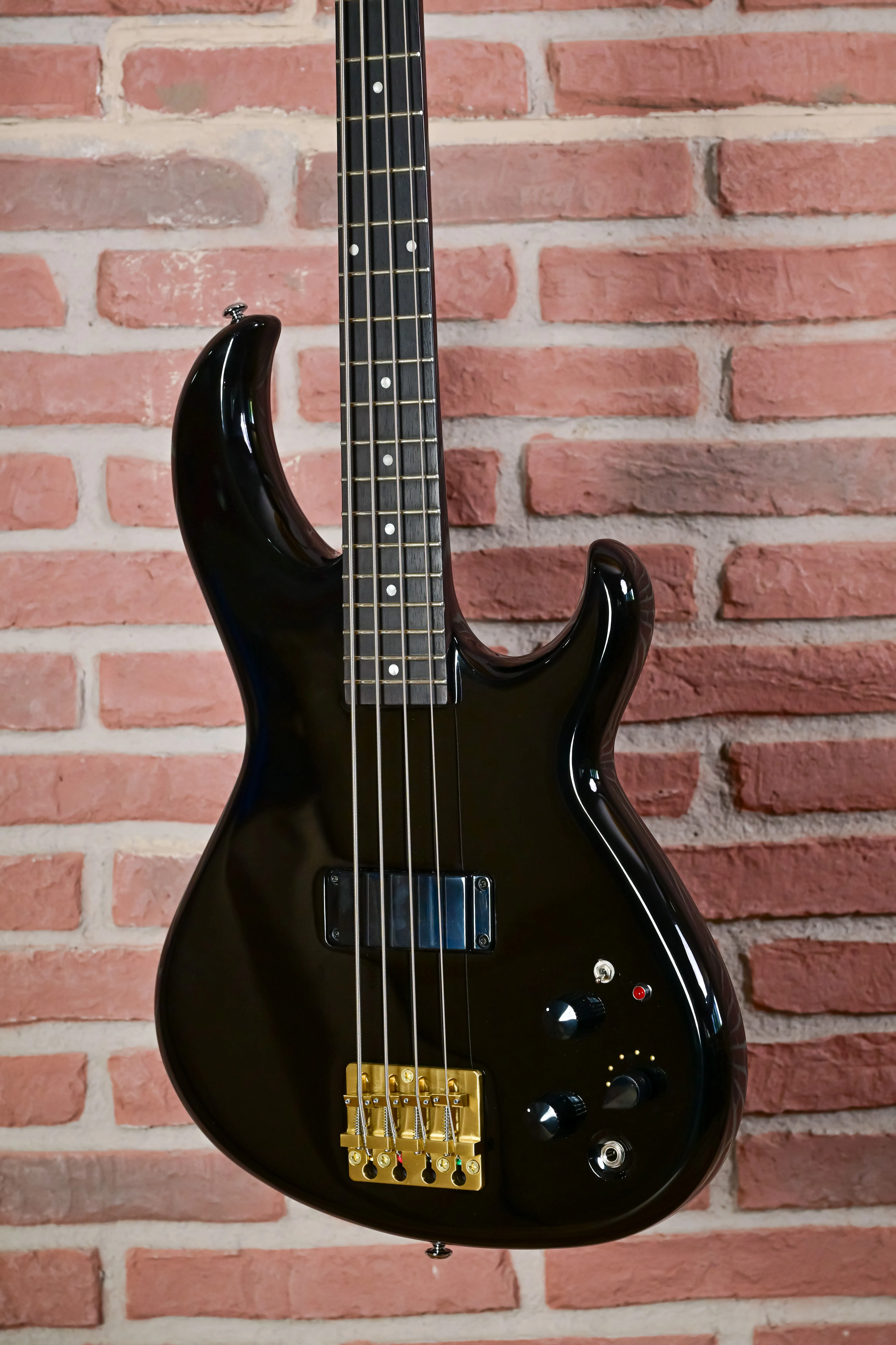 Pro II SB-CLB - Cliff Burton Signature Bass