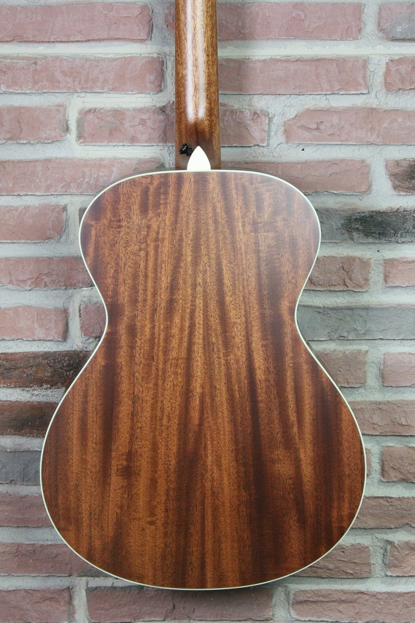 Custom GC Parlor, Einzelstück Hellinger
