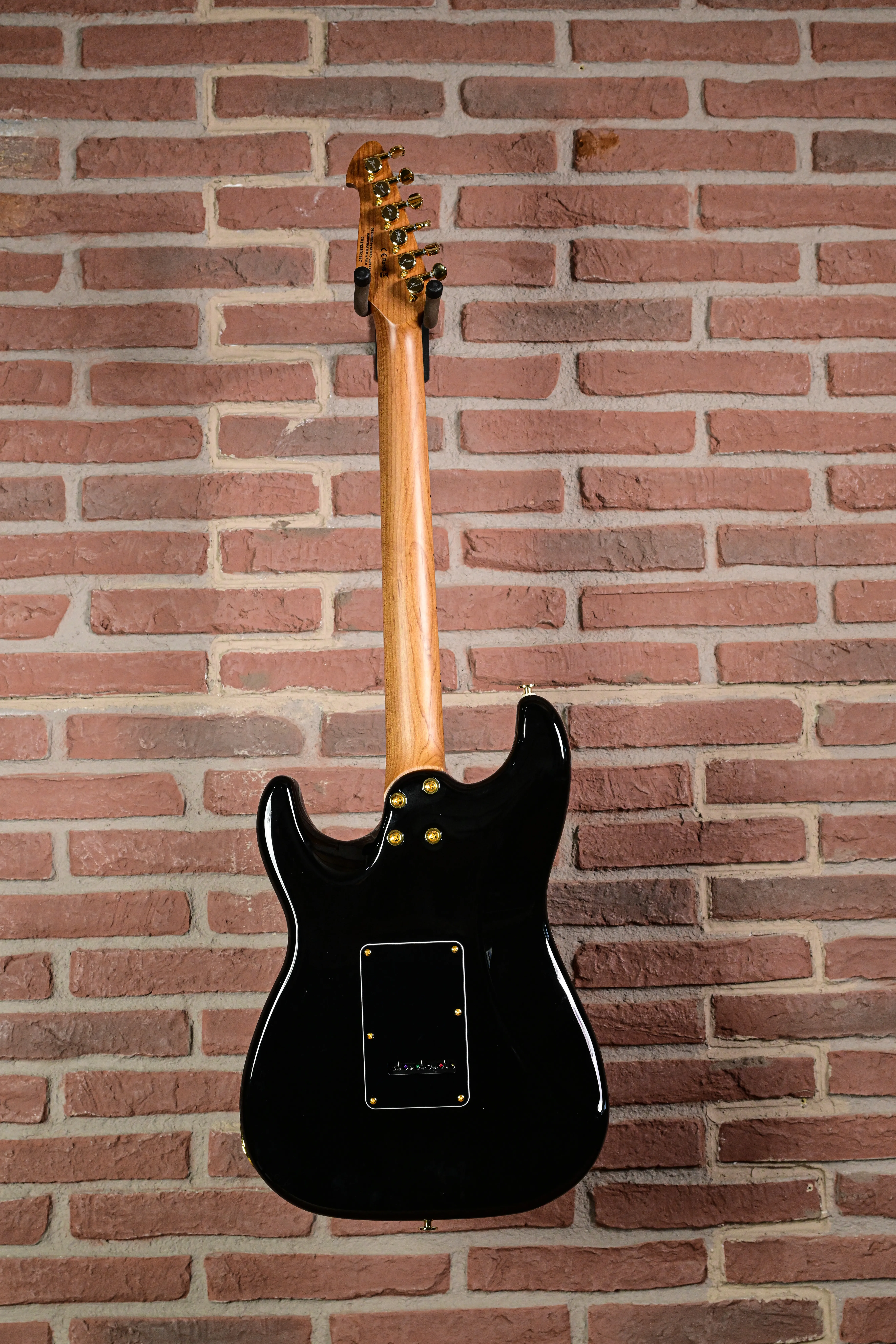 KS-Deluxe Gold Maple SSH Black E-Gitarre