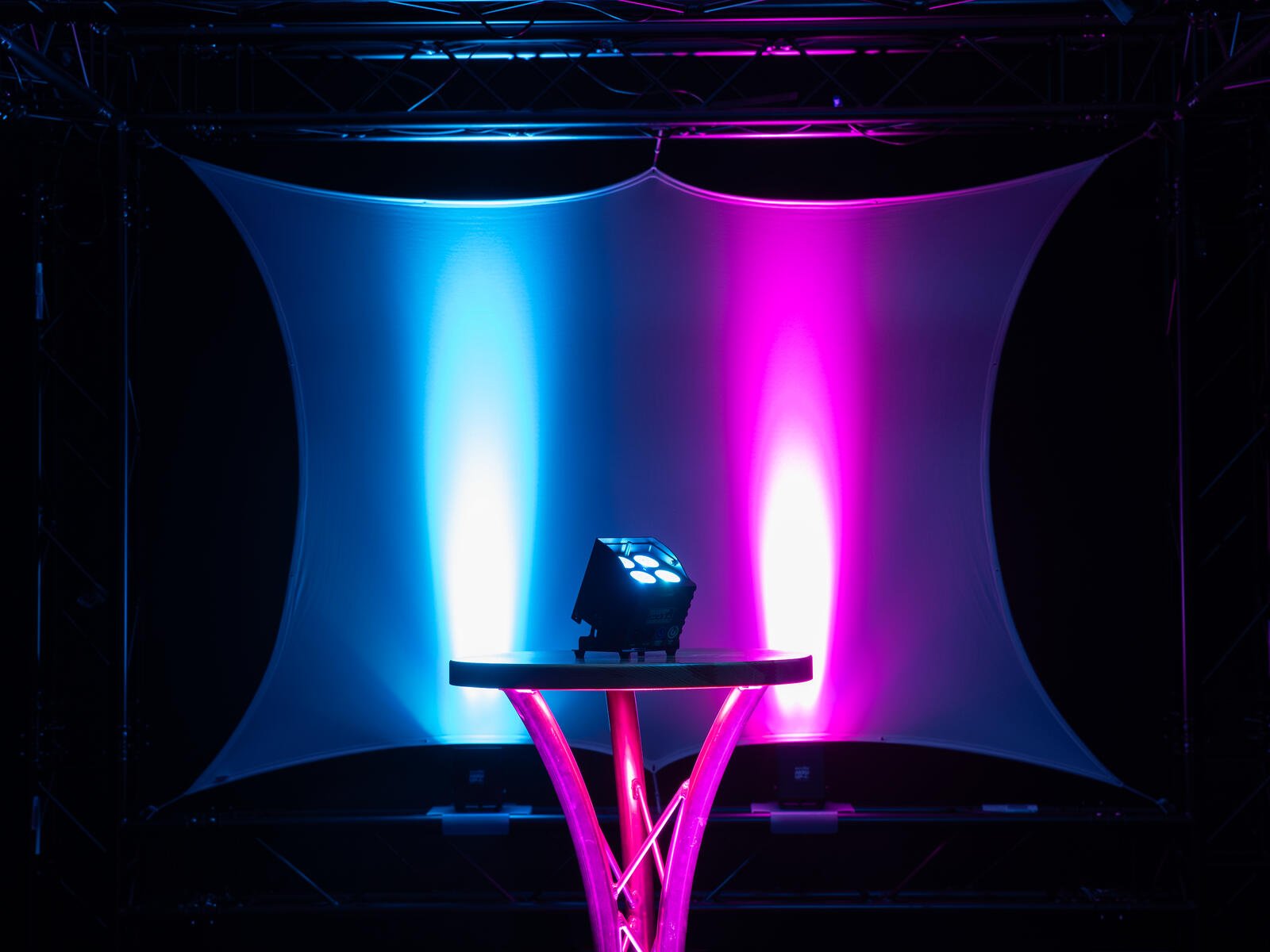  AKKU UP-4 QCL Spot QuickDMX MK2
