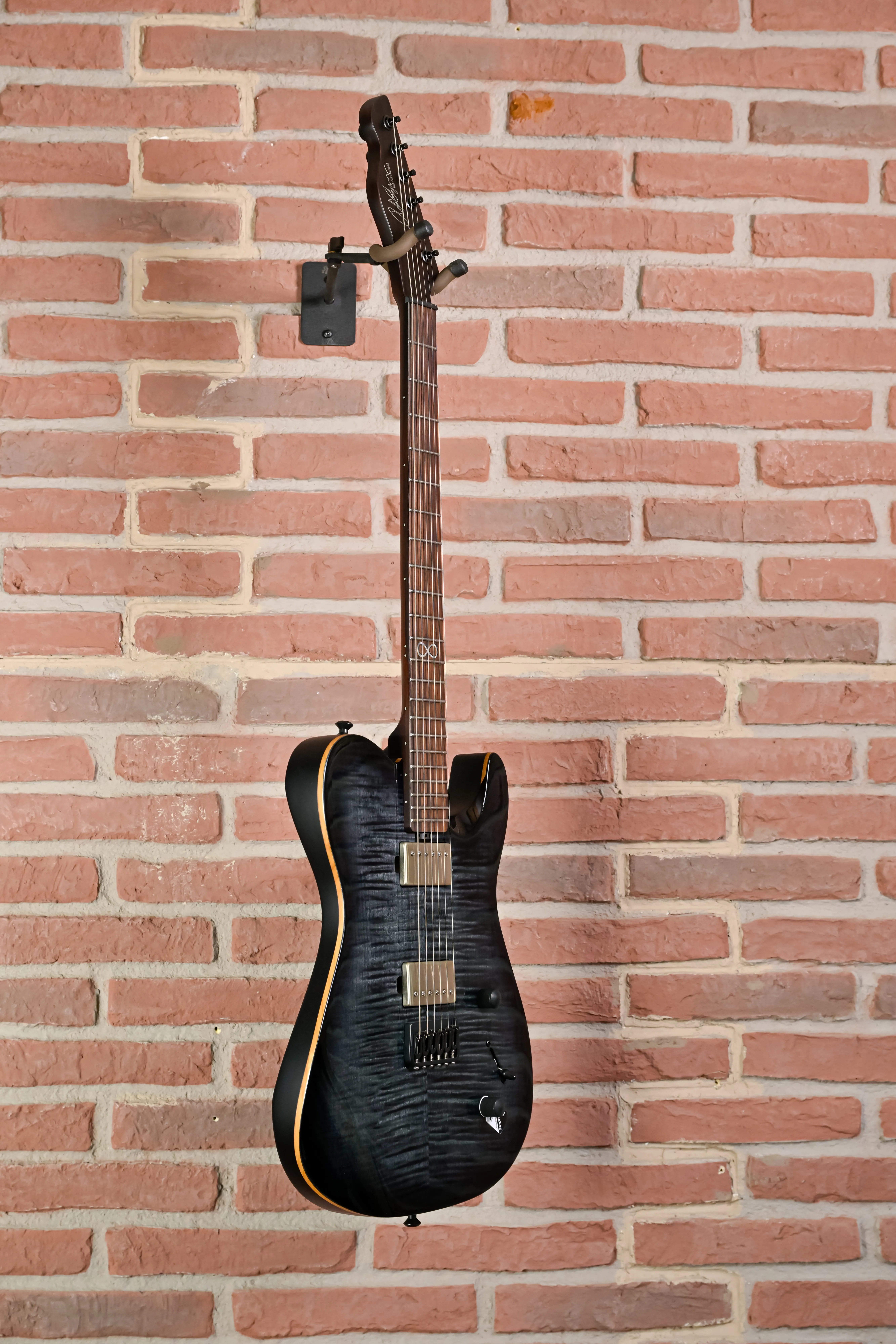 Law Maker Legacy Shadow Burst E-Gitarre