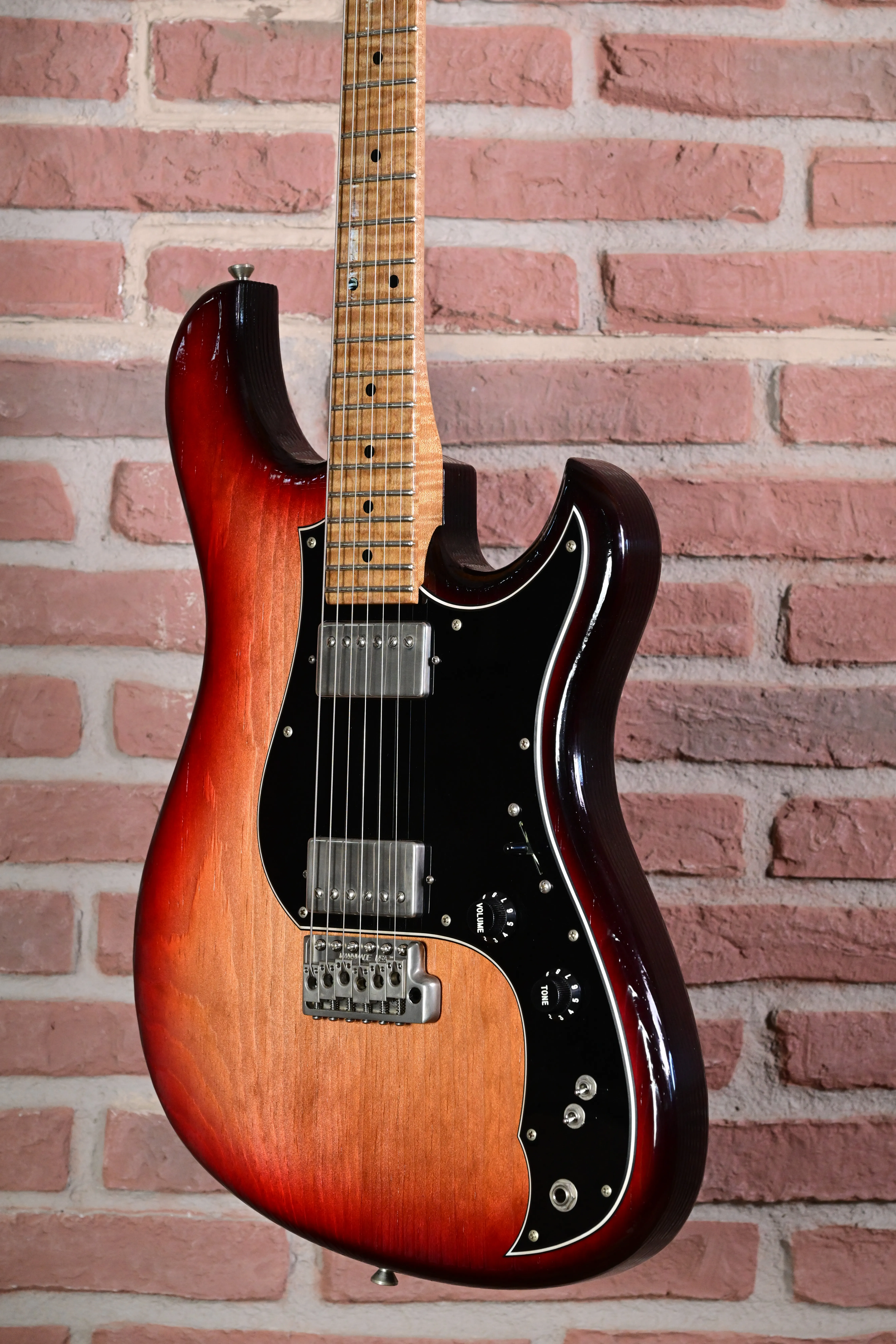 Idris H2 Bonfire Extra Light Distress