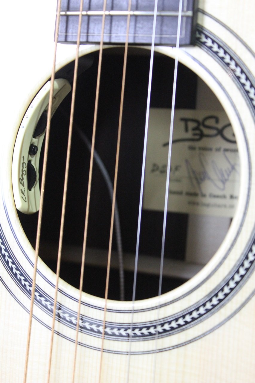 Dreadnought D 27 F