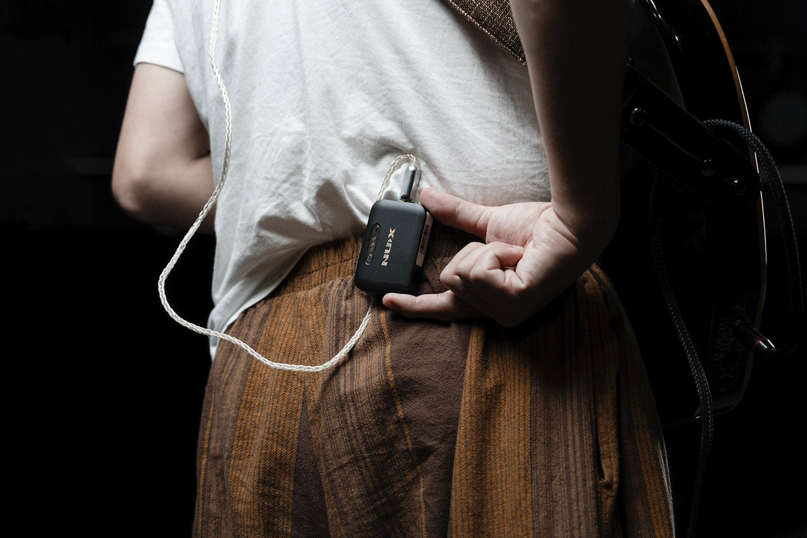 B7-Pro In-Ear-Monitoring-Sendesystem 2,4 GHz
