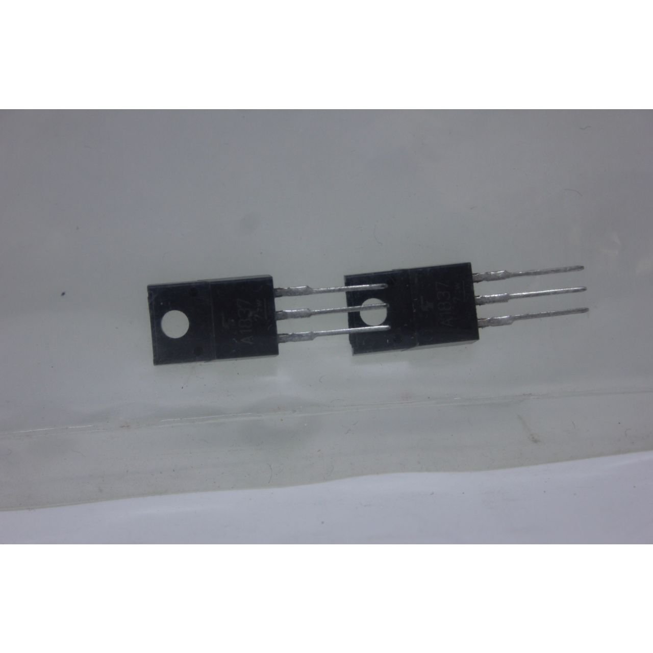 XSTR PNP 2SA1837/2SA136A Transistor 2 Stk. 
