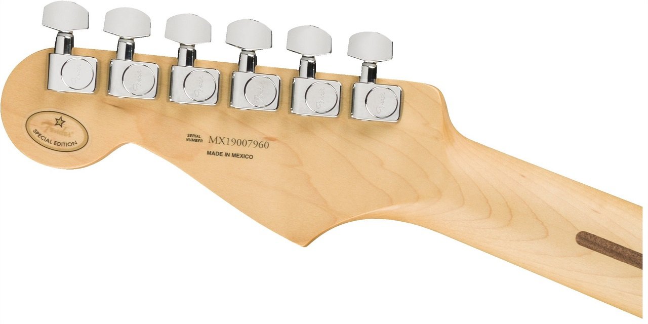Ltd Player Stratocaster in Shell Pink