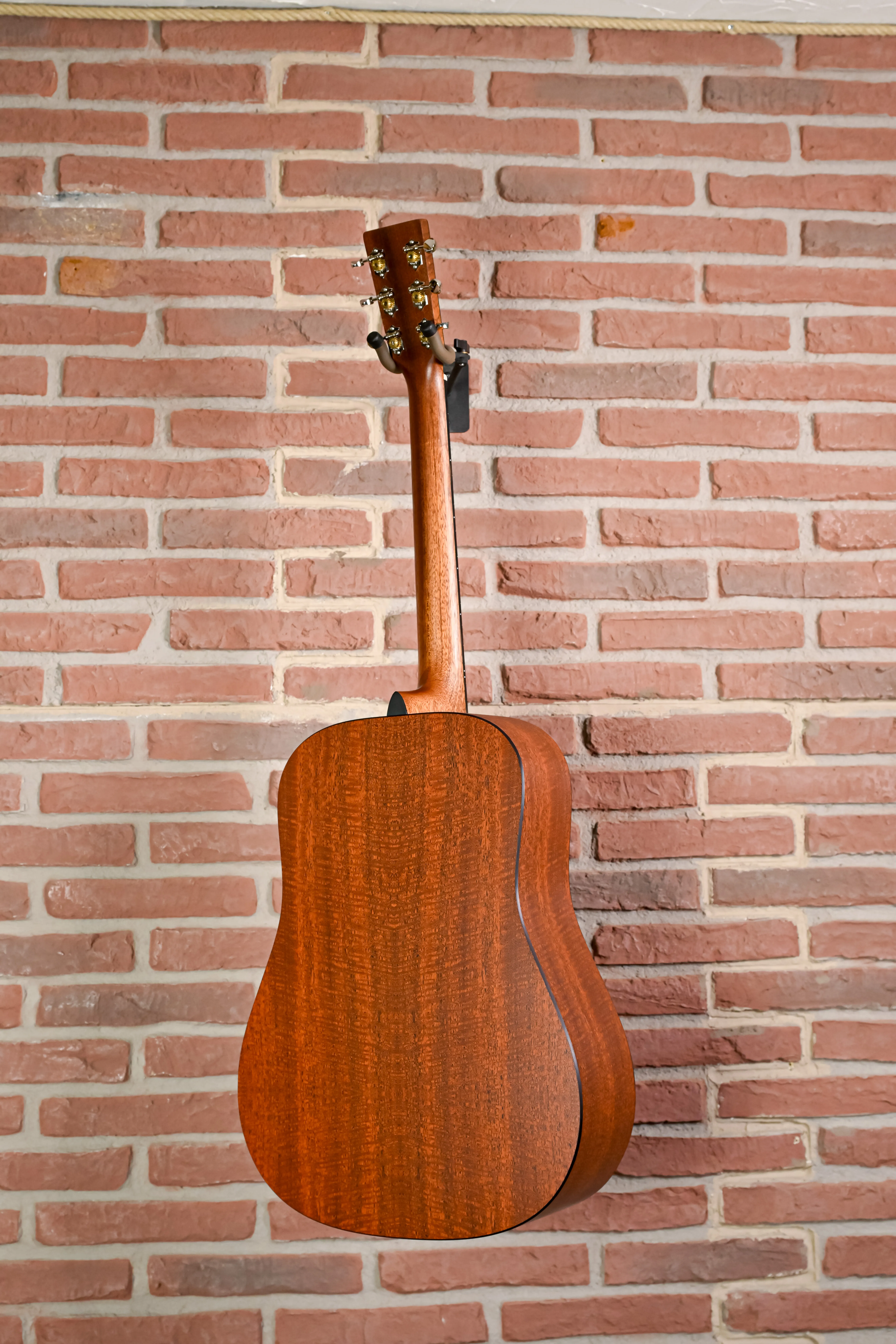 Martin D-X2E Molly Tuttle Signature Acoustic Guitar