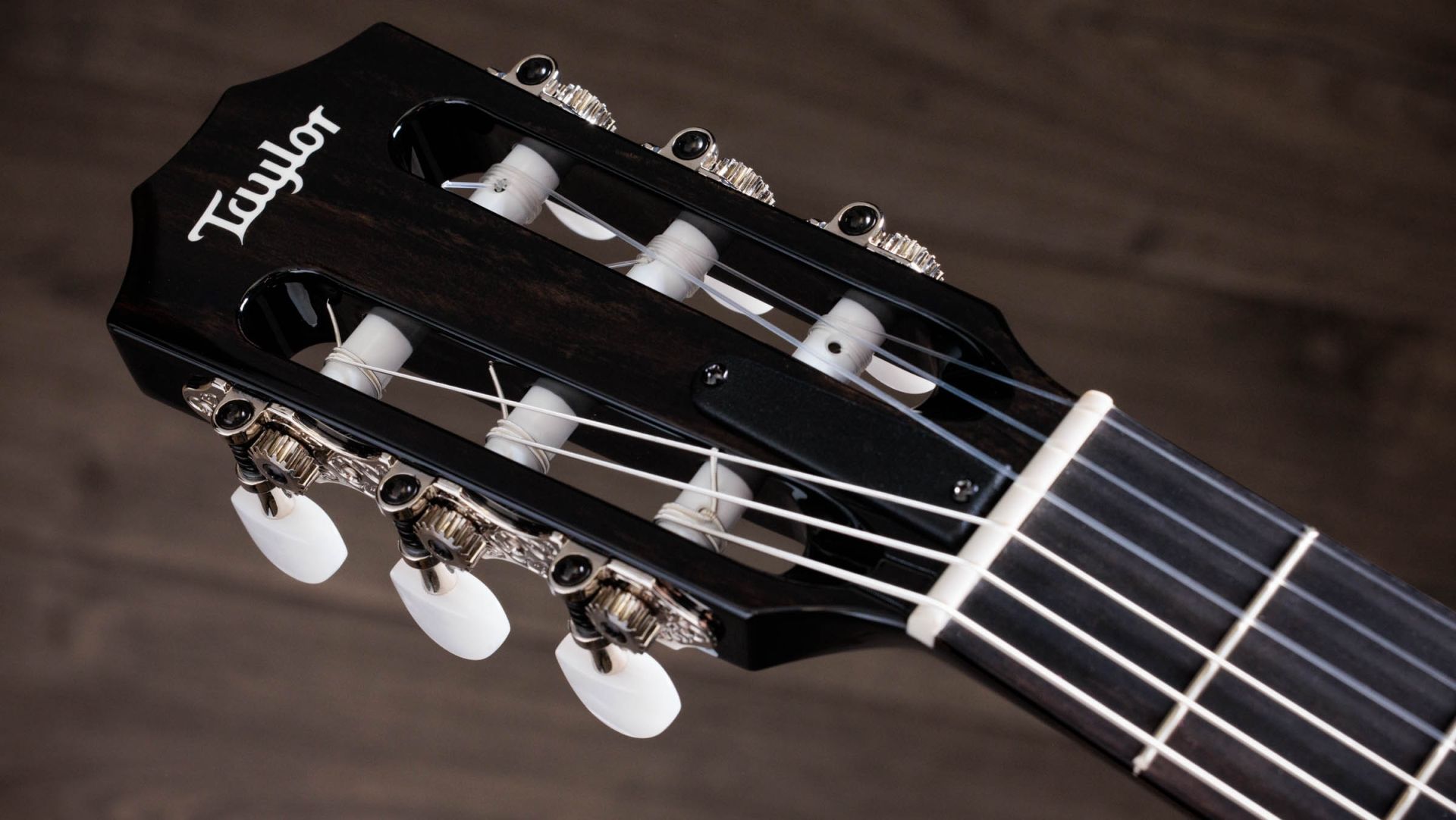 212ce-N BLK Plus LTD (Versandrückläufer)