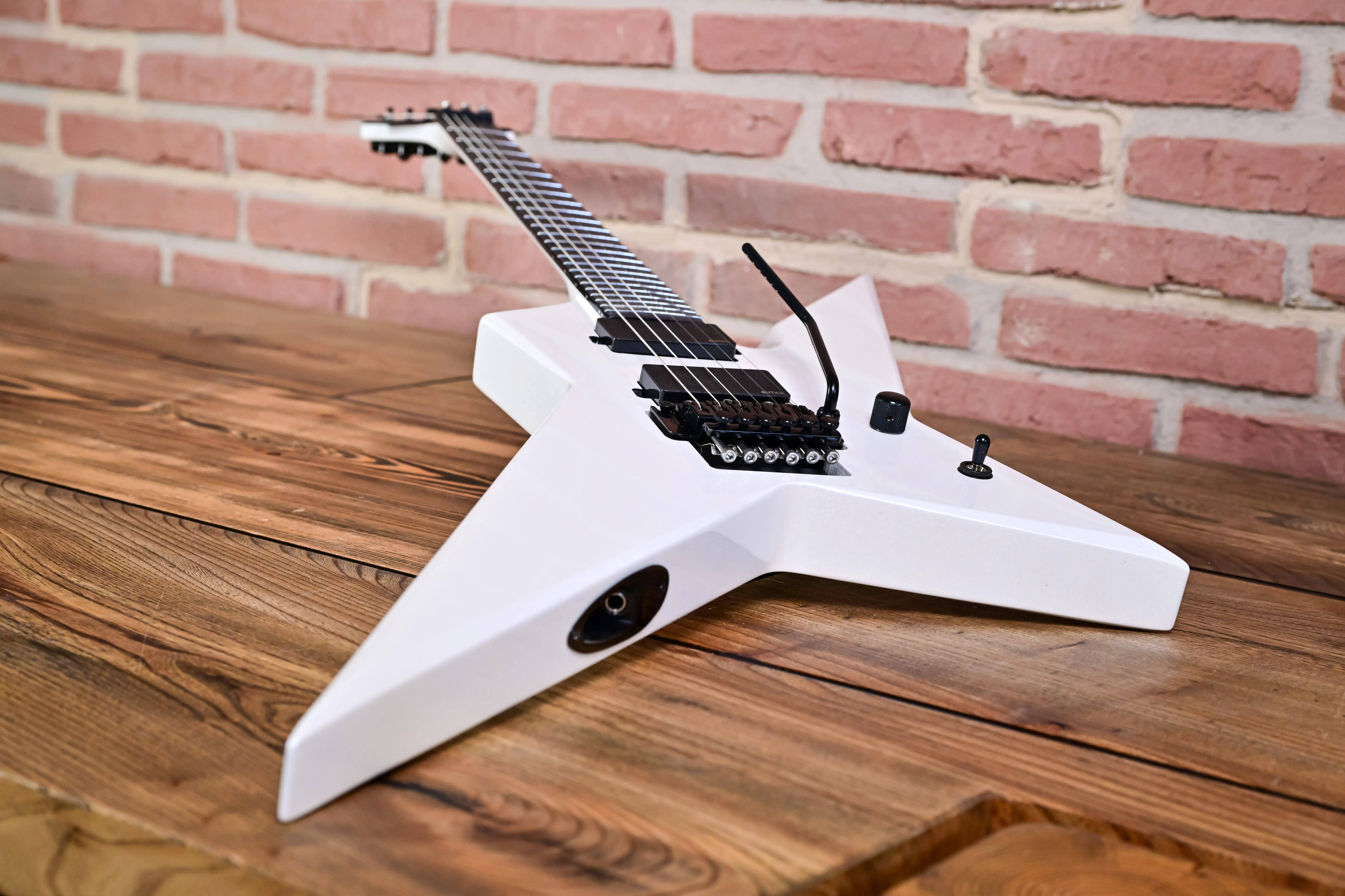 RS-1000 Pearl White E-Gitarre