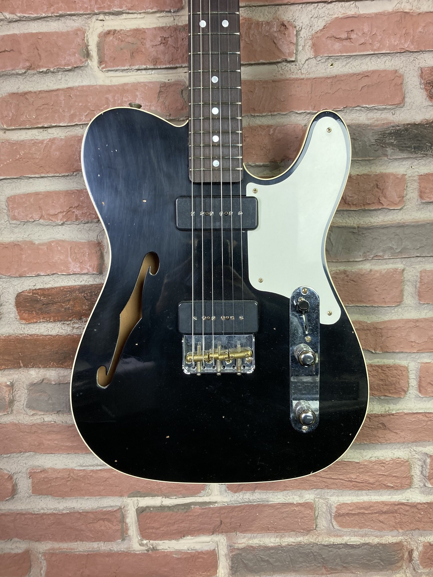 Custom Shop 63 Tele Thinline P90 Black