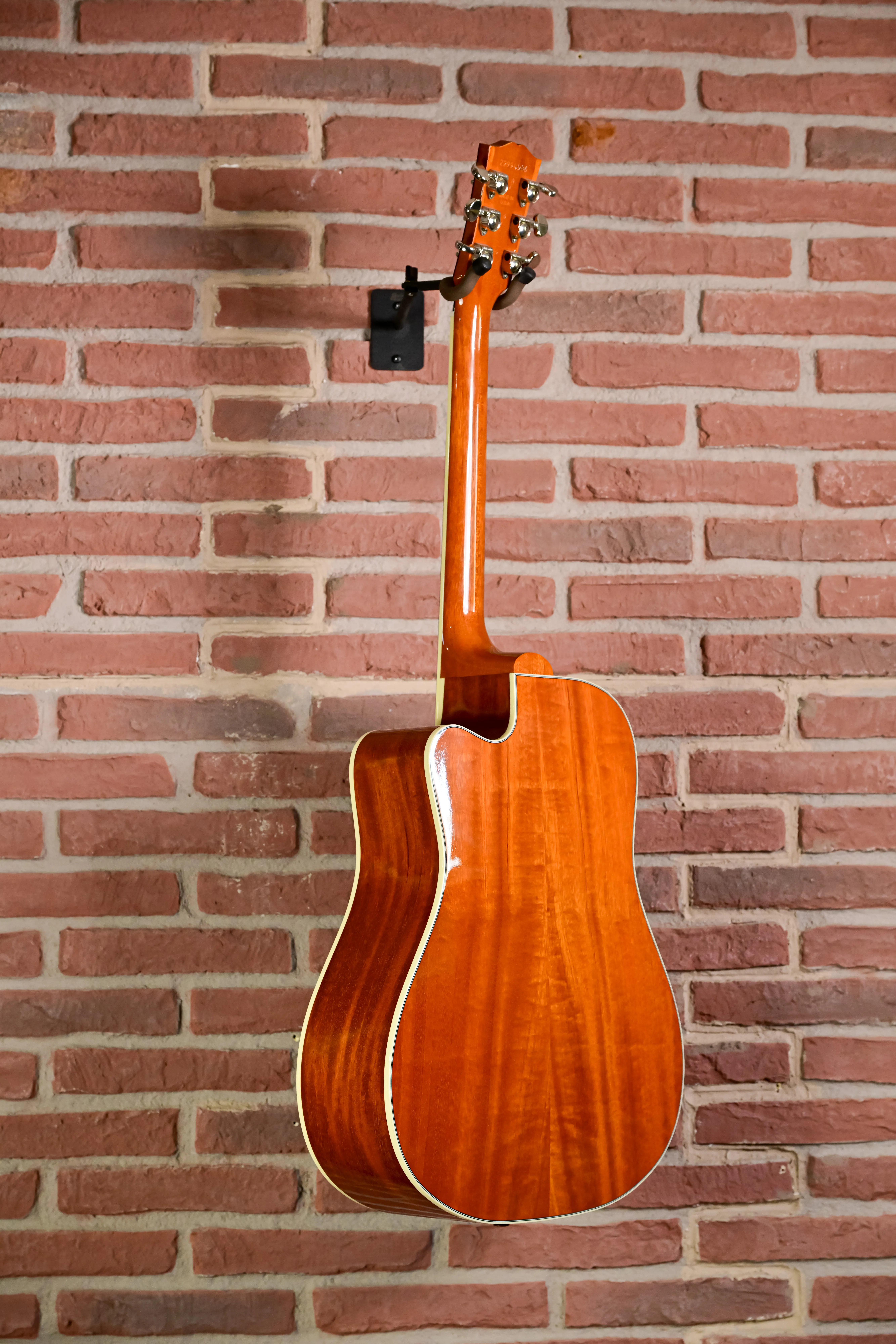 Hummingbird Standard EC Heritage Cherry Sunburst