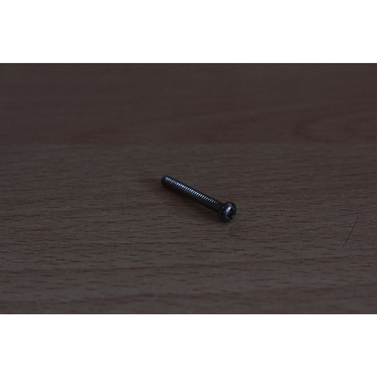 FENDER SCRW M 4-40x7/8 RHP ZA