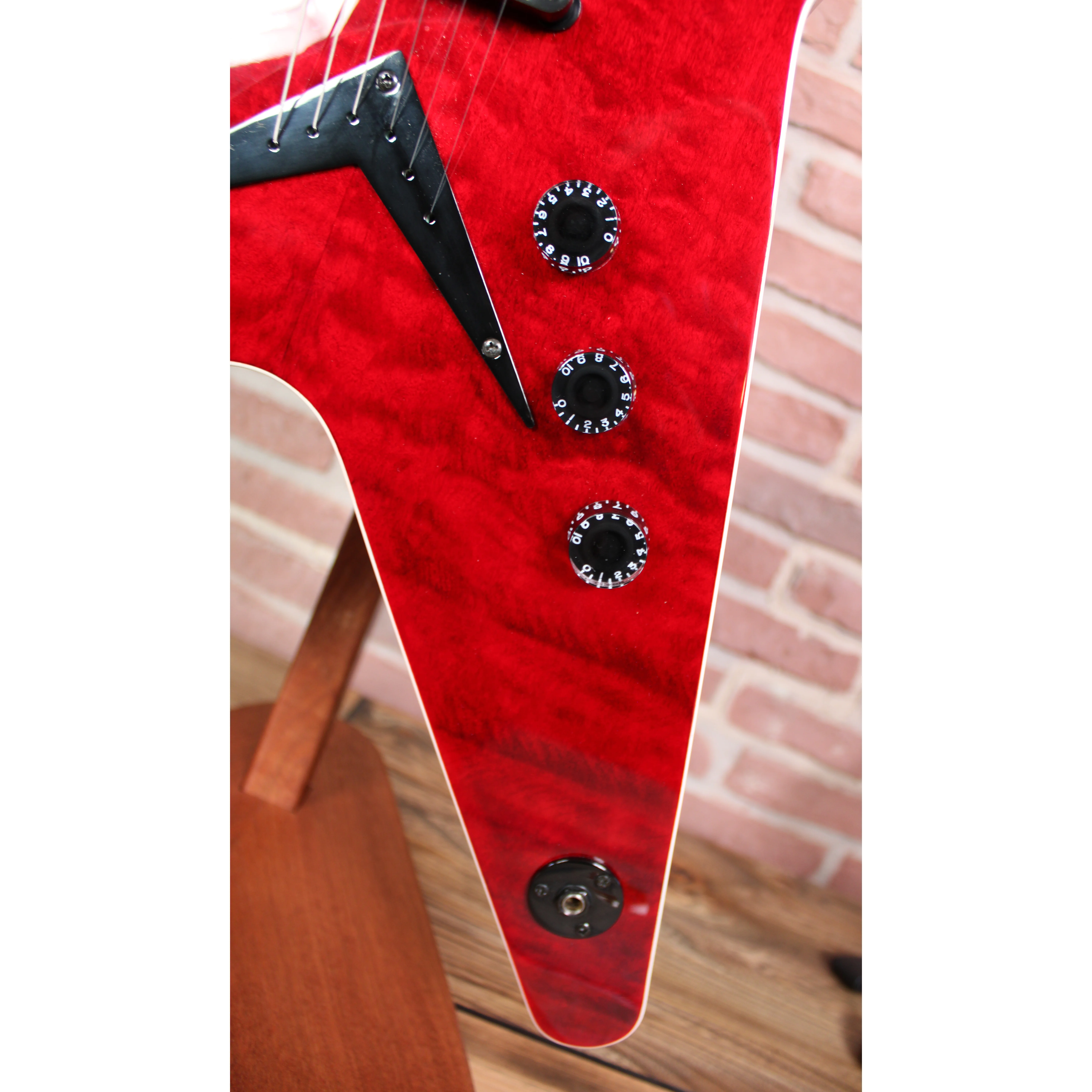 MLX Quilt Maple Scary Cherry