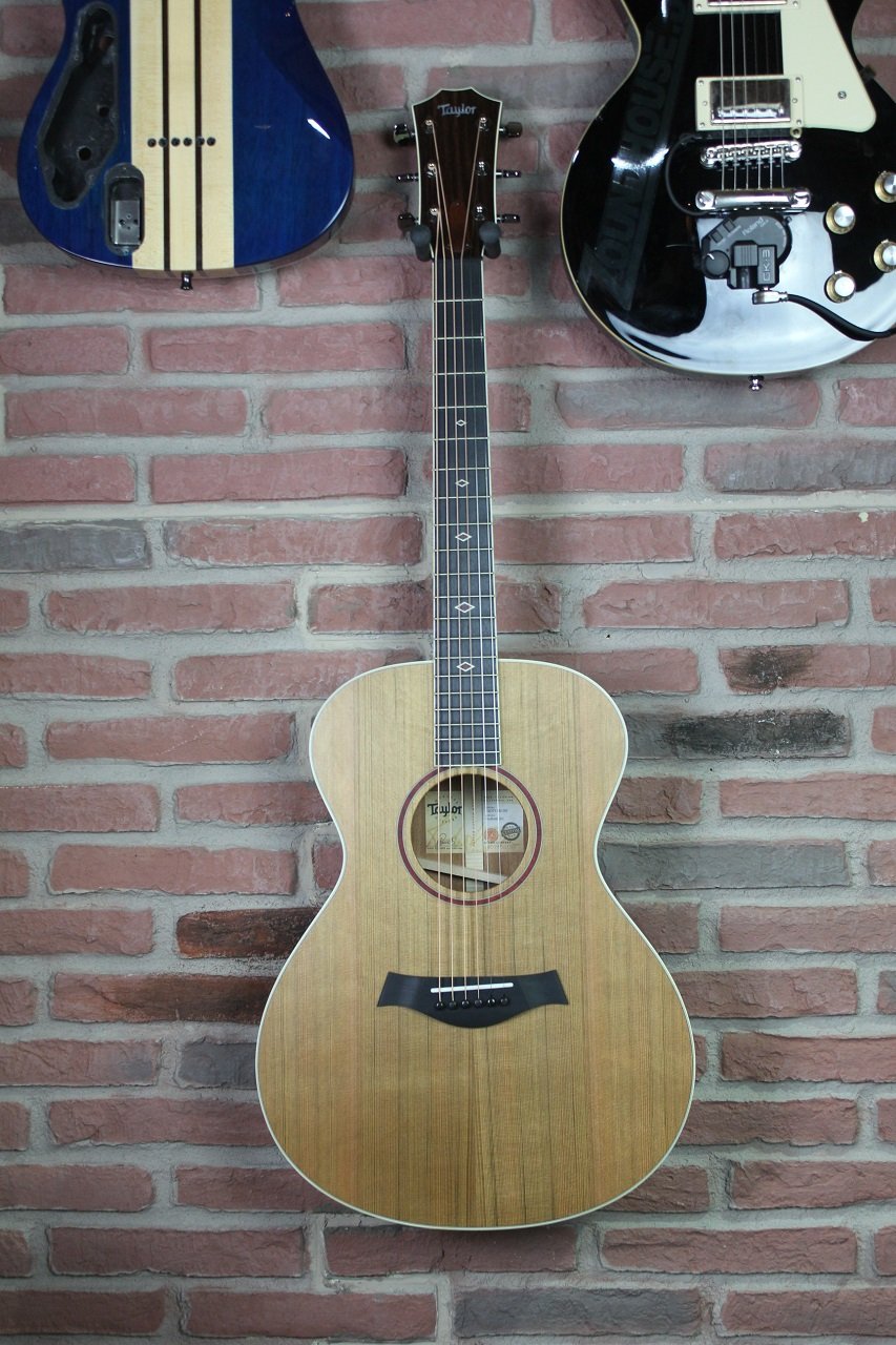 Custom GC Parlor, Einzelstück Hellinger