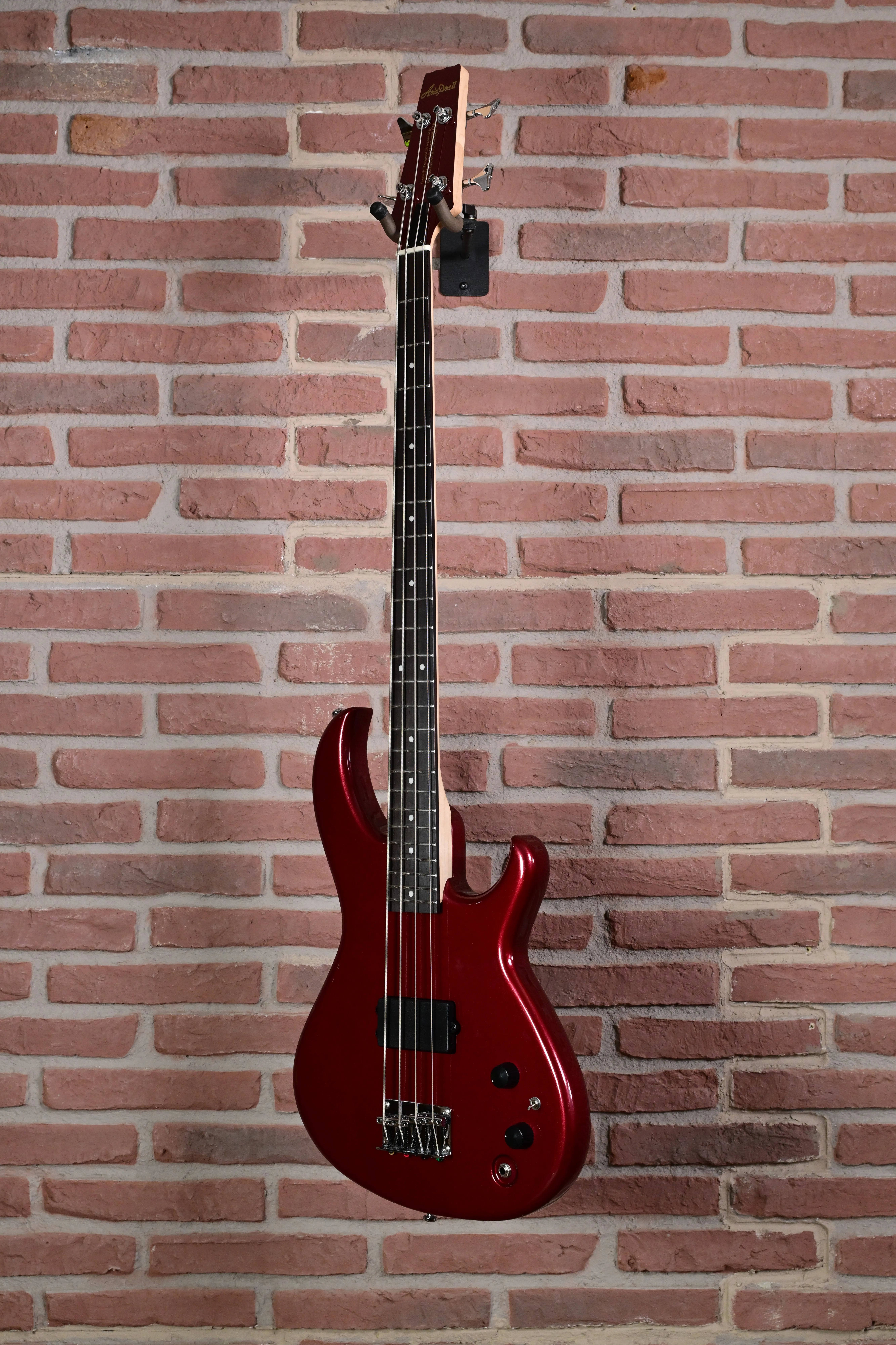 Pro II SB One Bass Candy Apple Red