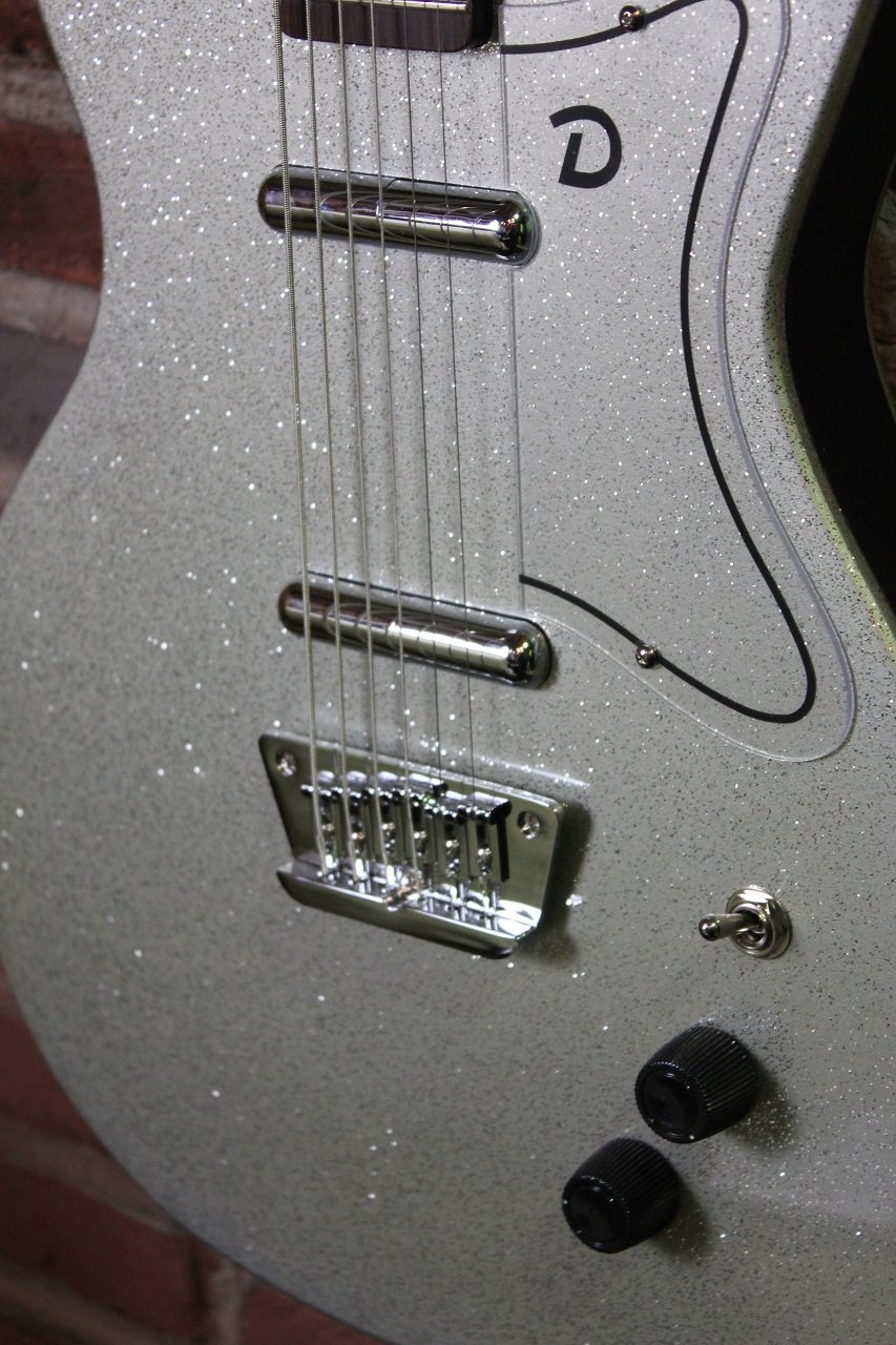 56 Baritone (pro) Silver Metal Flake	