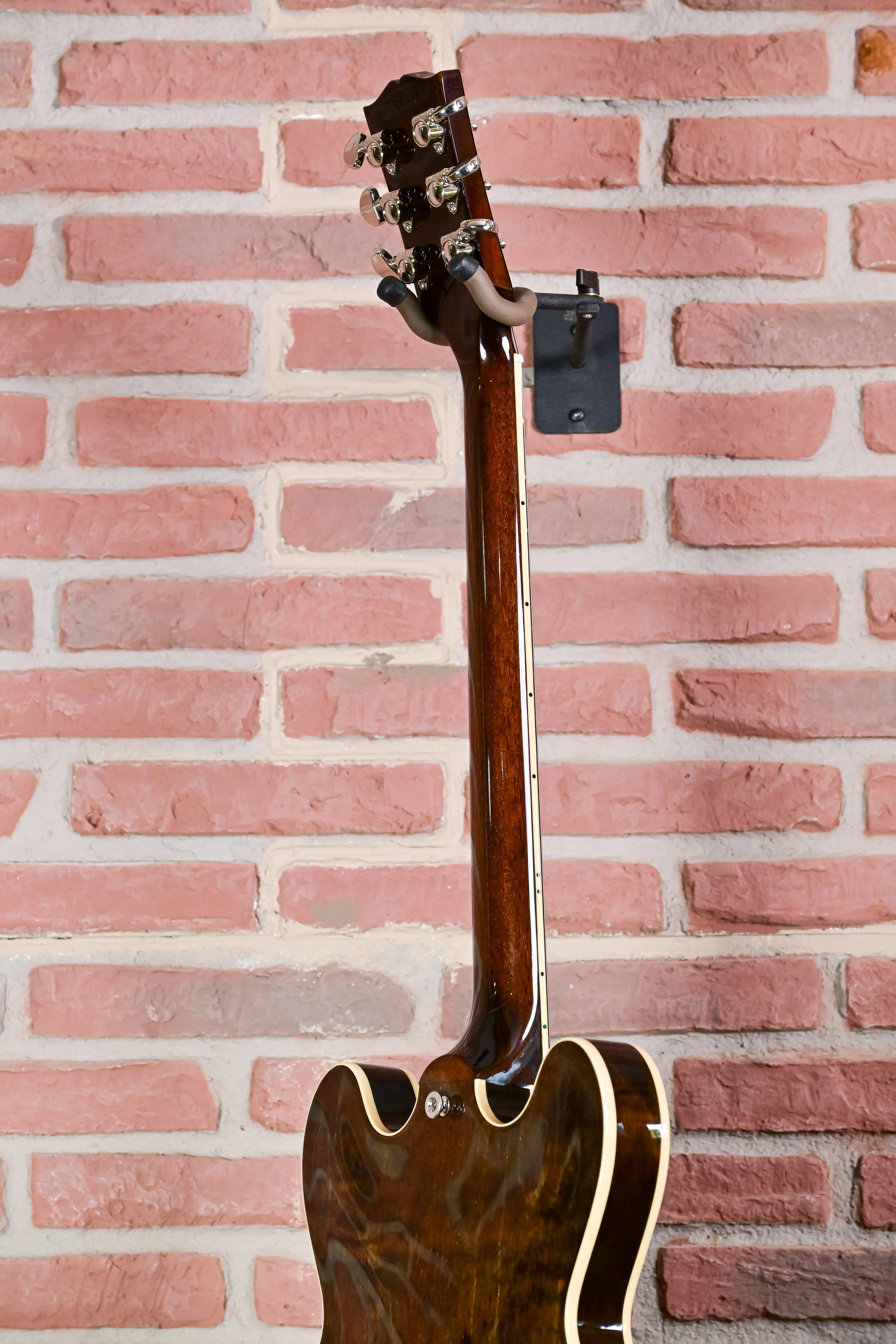 ES-335 60s Dark Walnut Semi-Hollowbody Gitarre