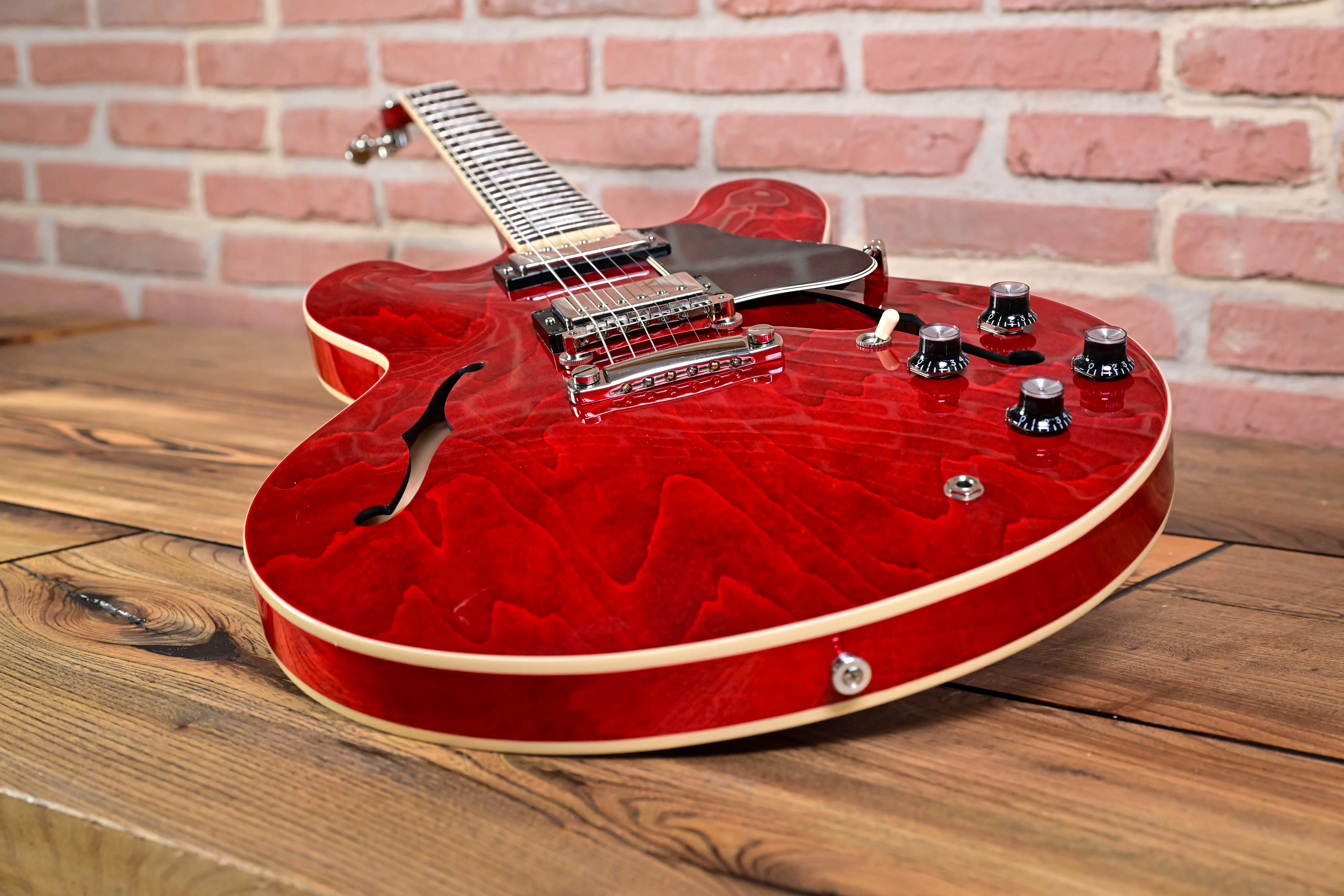 ES-335 60s Sixties Cherry Semi-Hollowbody Gitarre