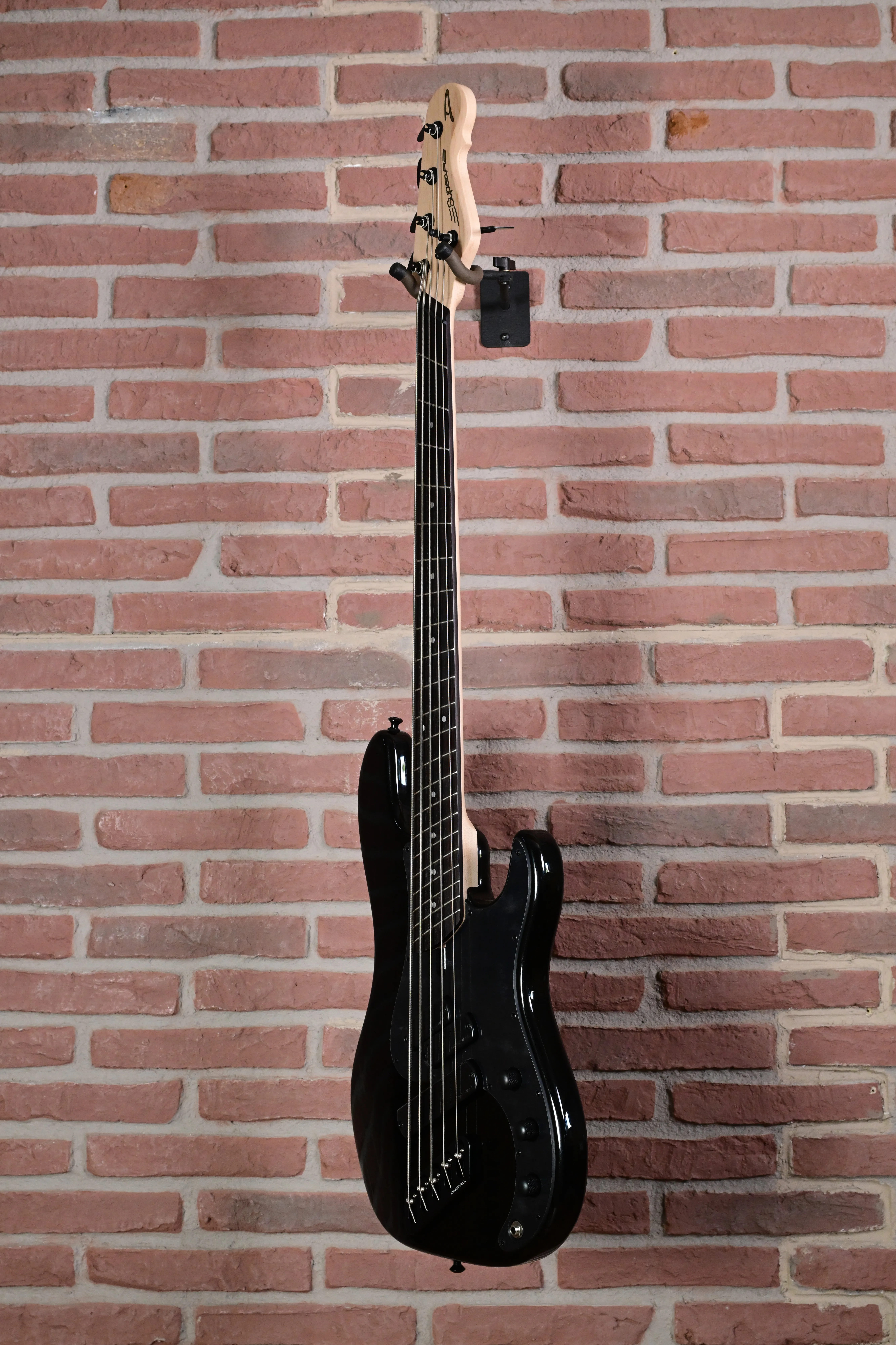 SP1 5-String Bass Gloss Metallic Black