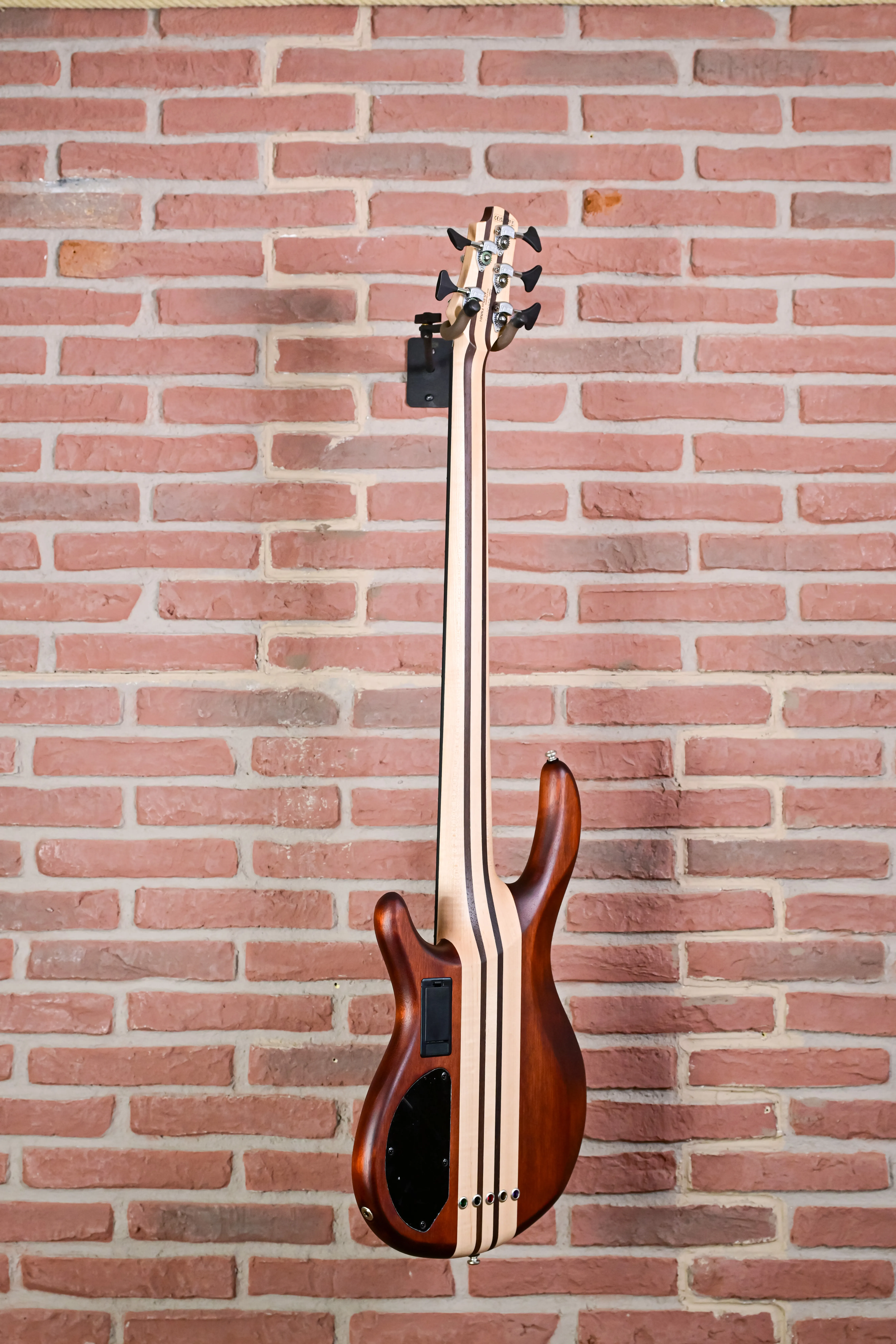 A5 Plus FMMH Bass Open Pore Natural