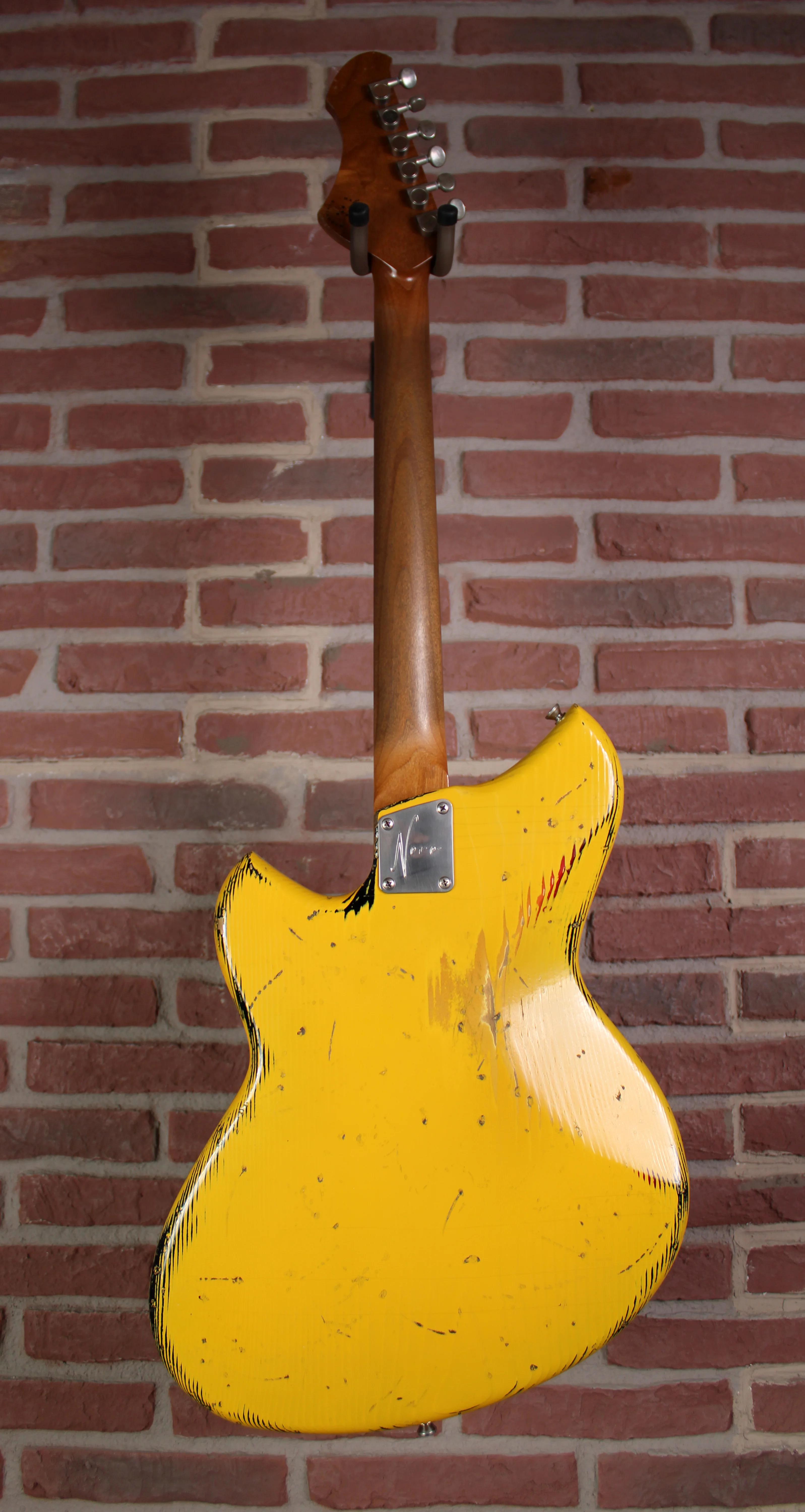Serus J Vandalism Yellow over 64 3-Tone Burst