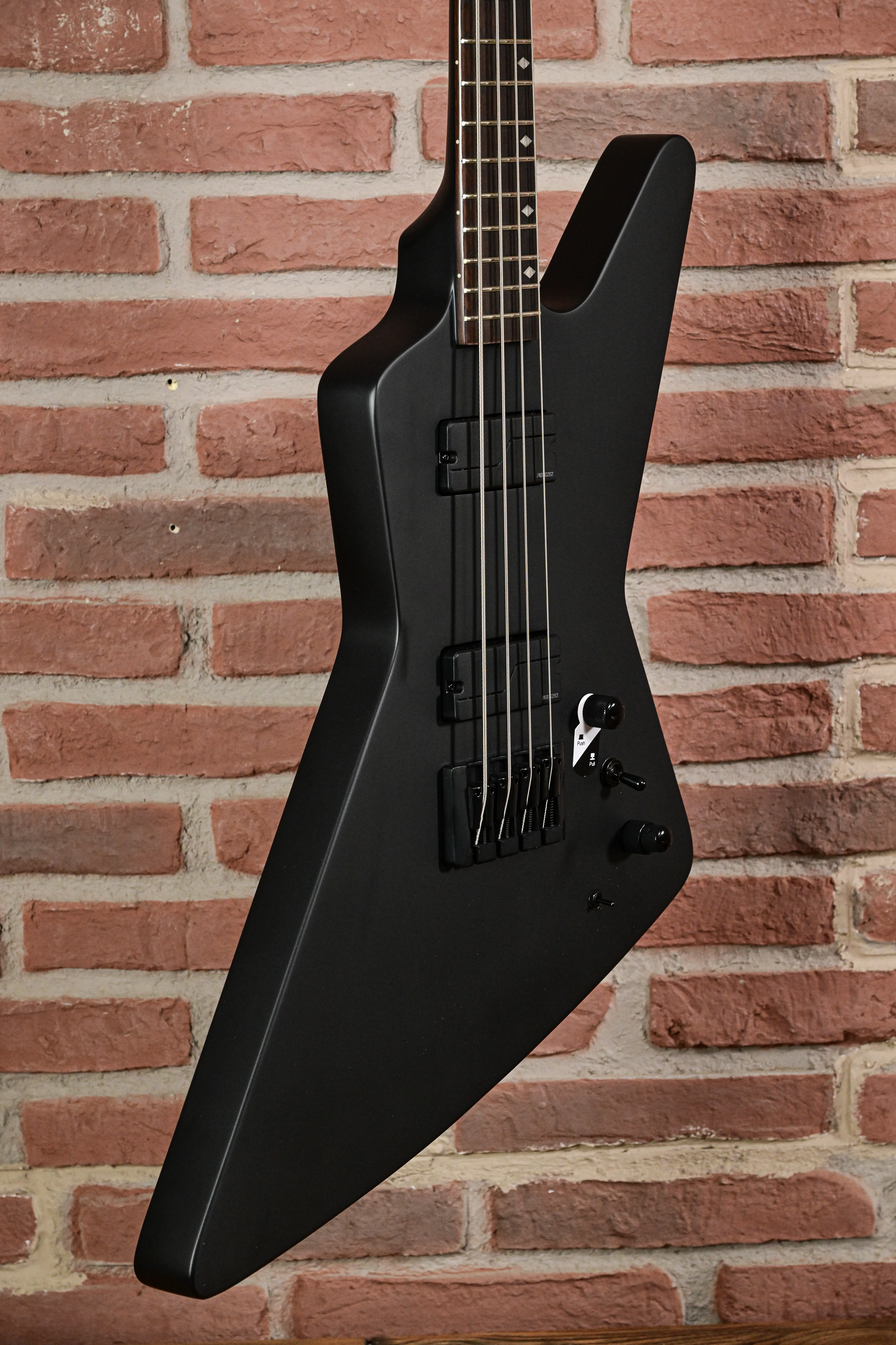 Z Select Bass Fluence Black Satin
