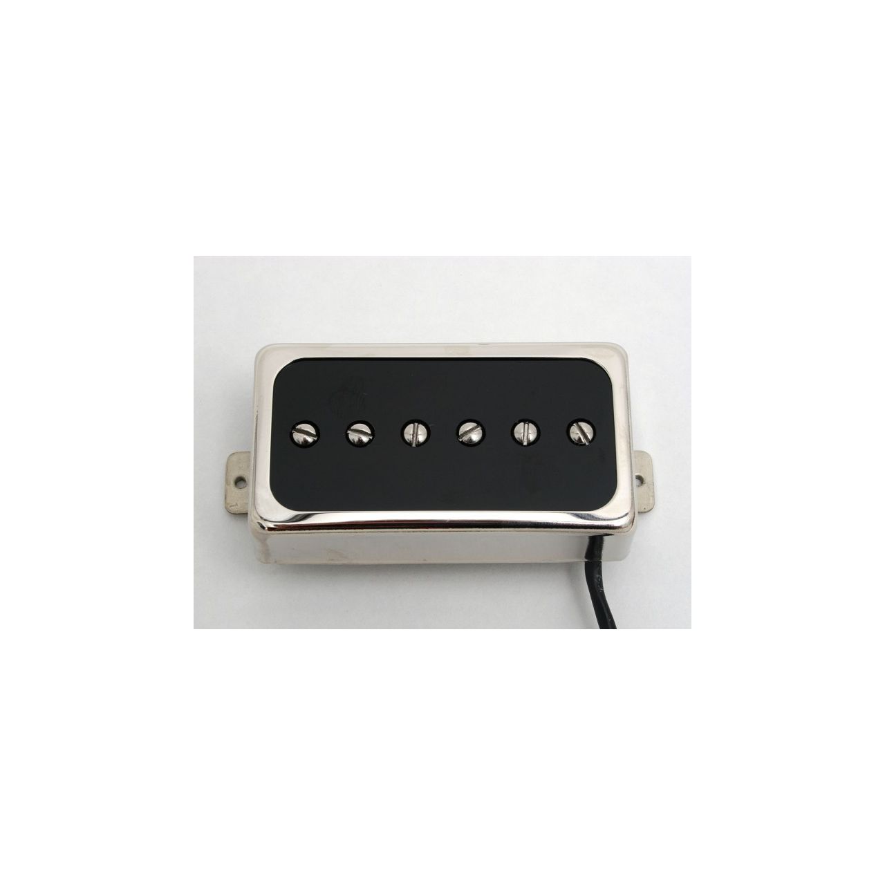P9NNB Domino P90, nickel, Neck