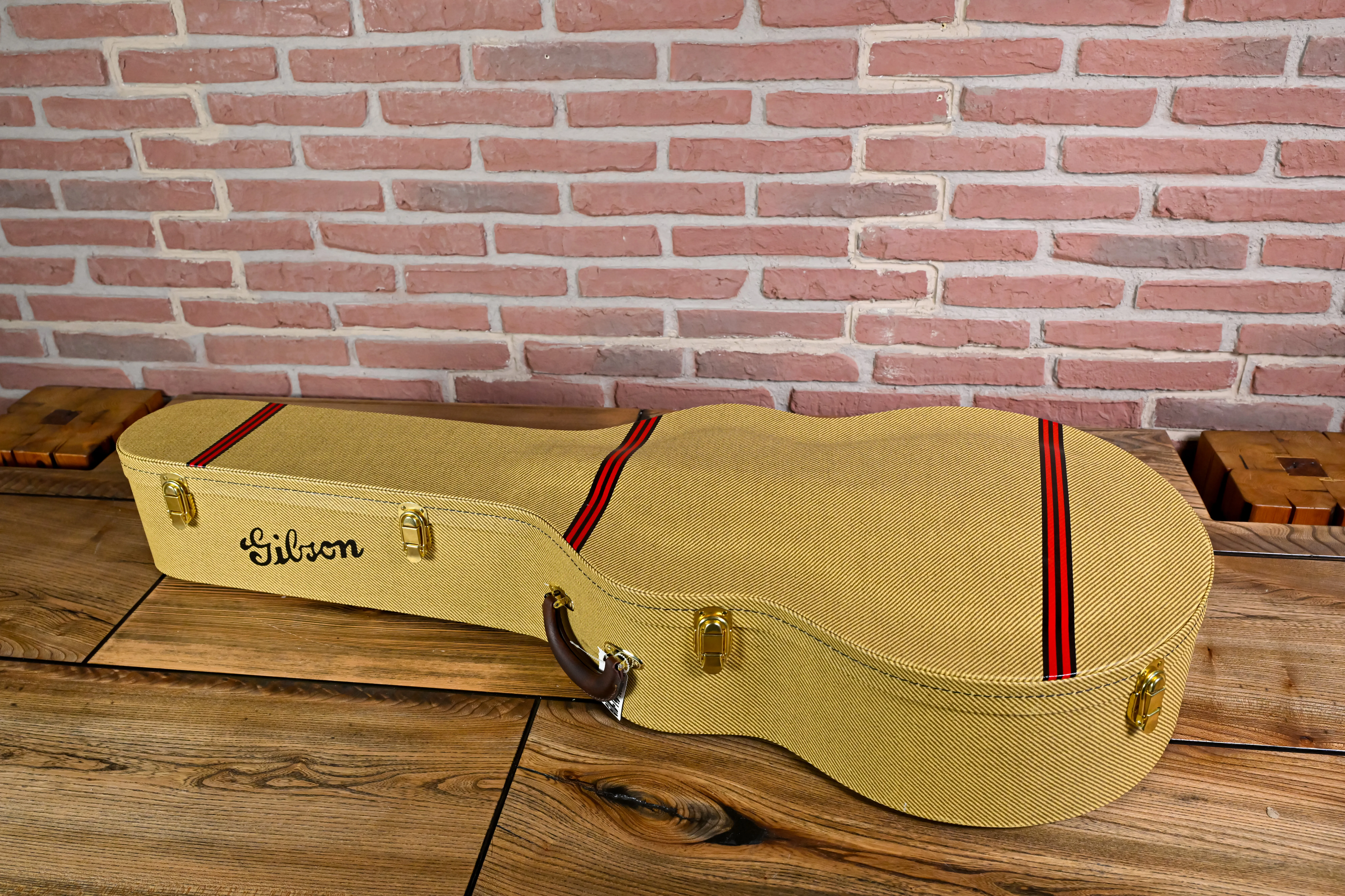 J-185 Century 12-Fret Vintage Sunburst Jumbo Westerngitarre