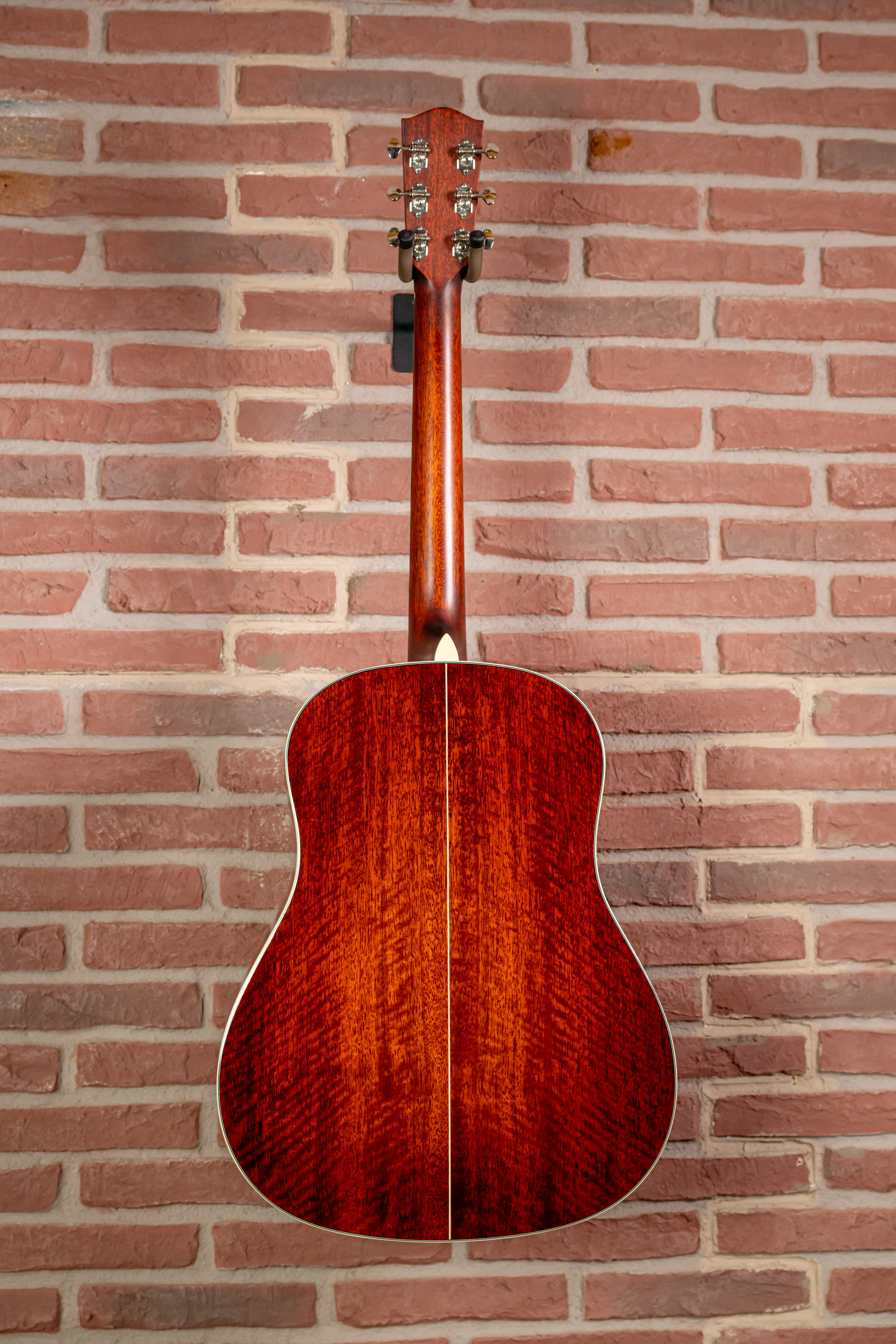 E6SS Thermo-Cure Slope-Shoulder Dreadnought Westerngitarre