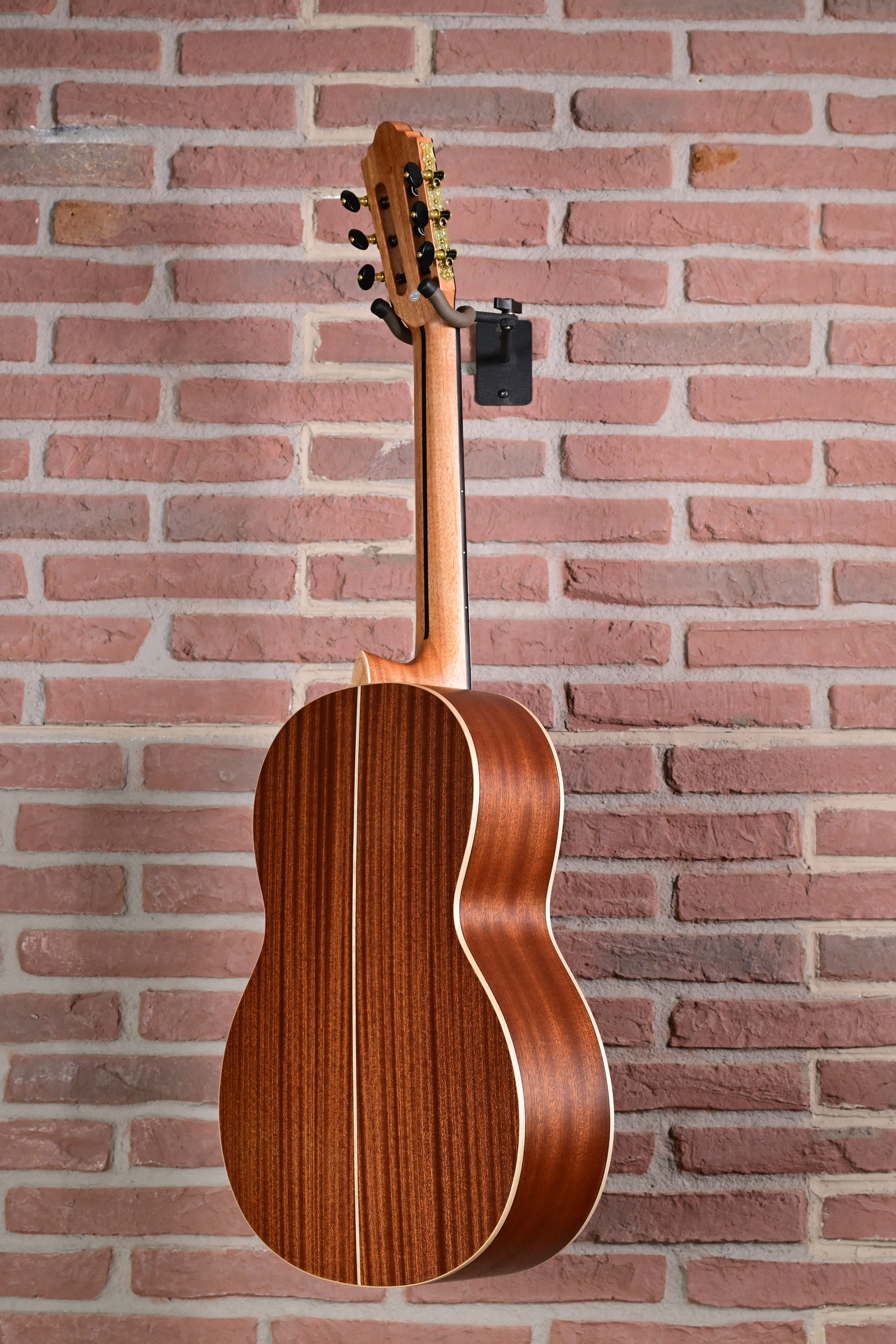 Konzertgitarre 4/4 Zeder Mahagoni