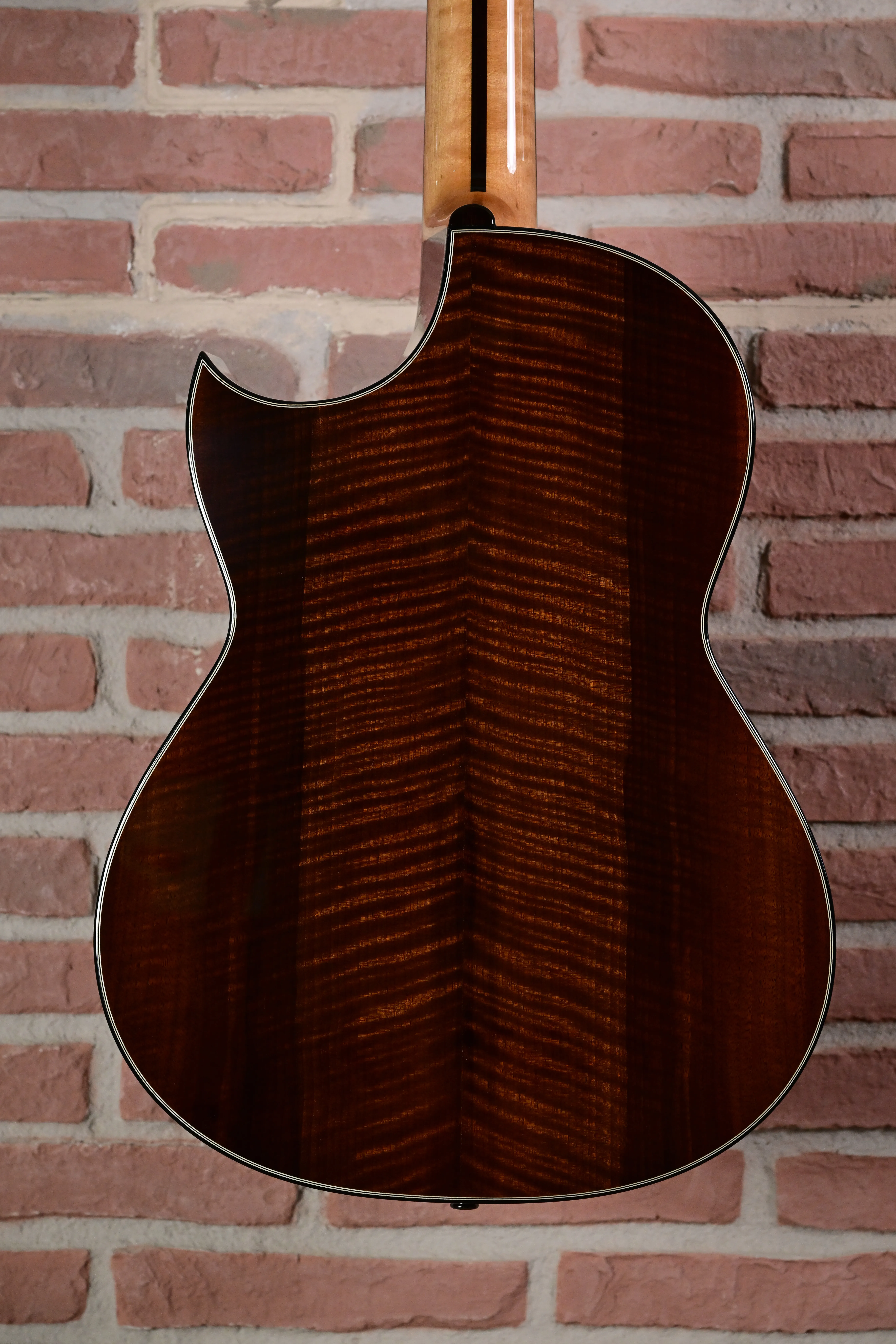 Crossover Nylonstringgitarre mit Udo Rösner Pickup