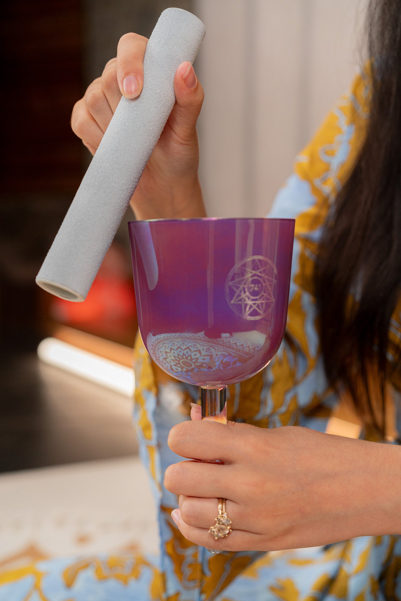 3,75" Essence Solfeggio Crystal Singing Bowl Sol 741 Hz, Lavendelviolett