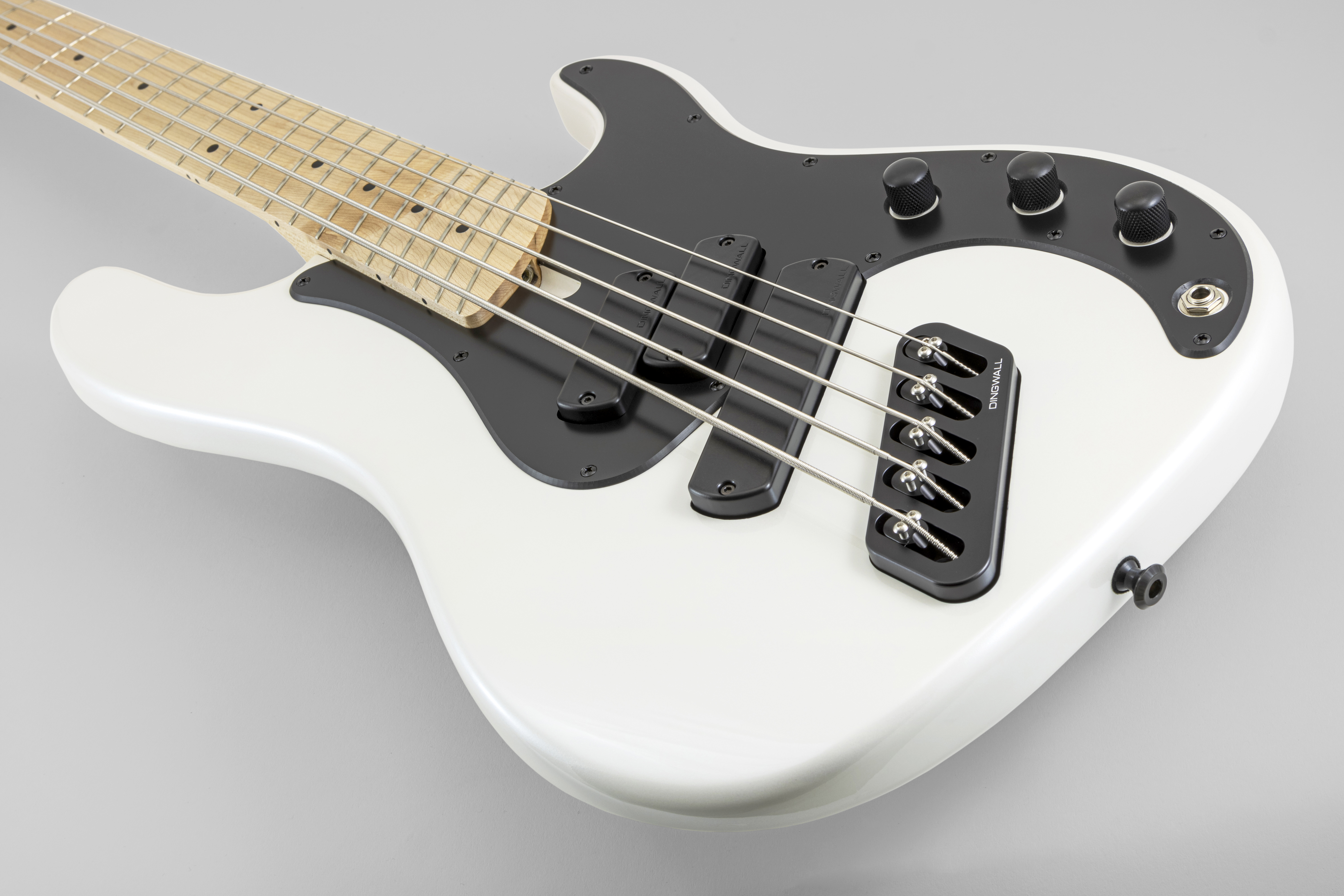 SP1 Maple 5-String Bass Gloss Ducati Pearl White