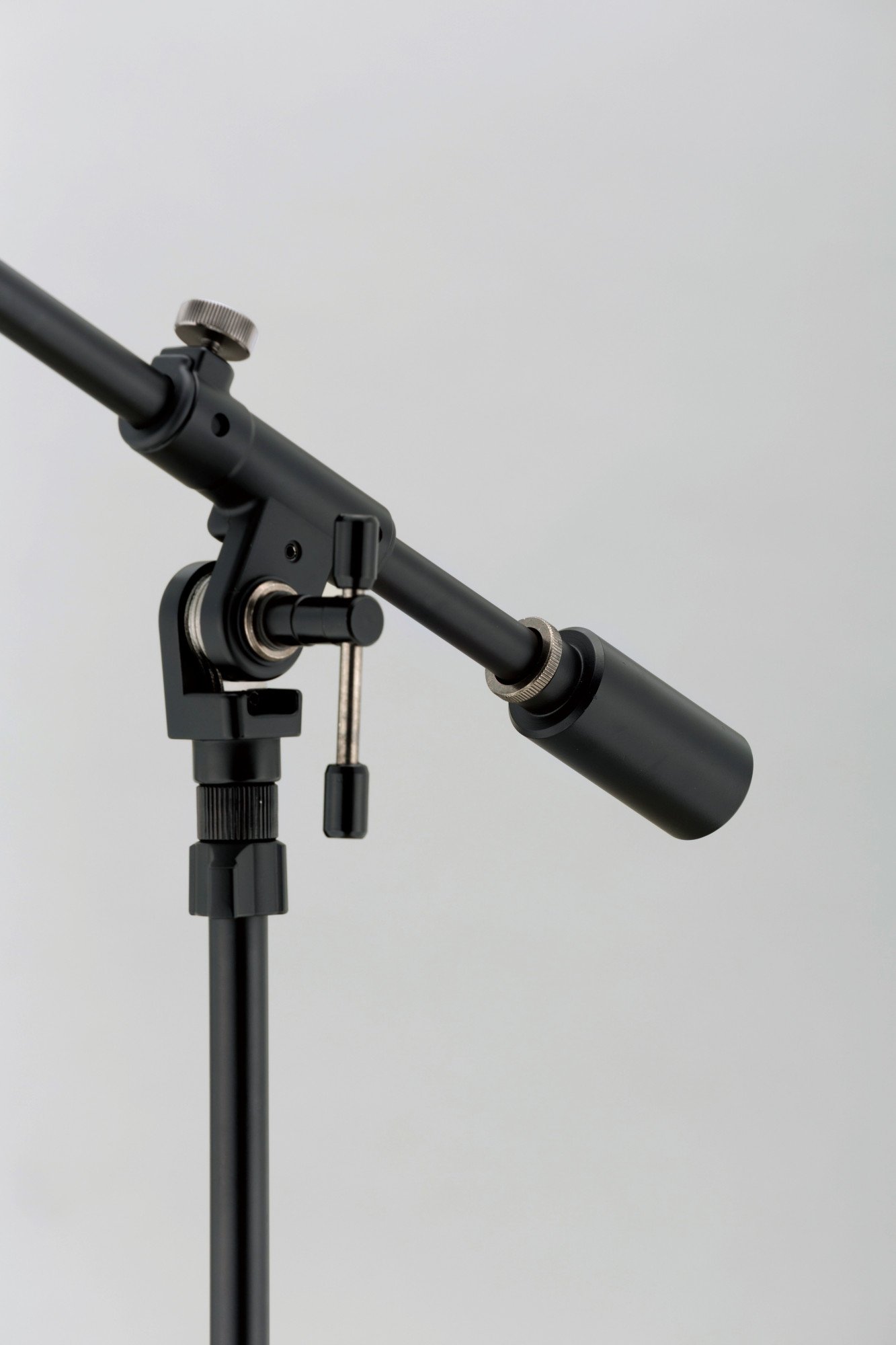 MS734ELBK - Extra niedriger Teleskoparmständer