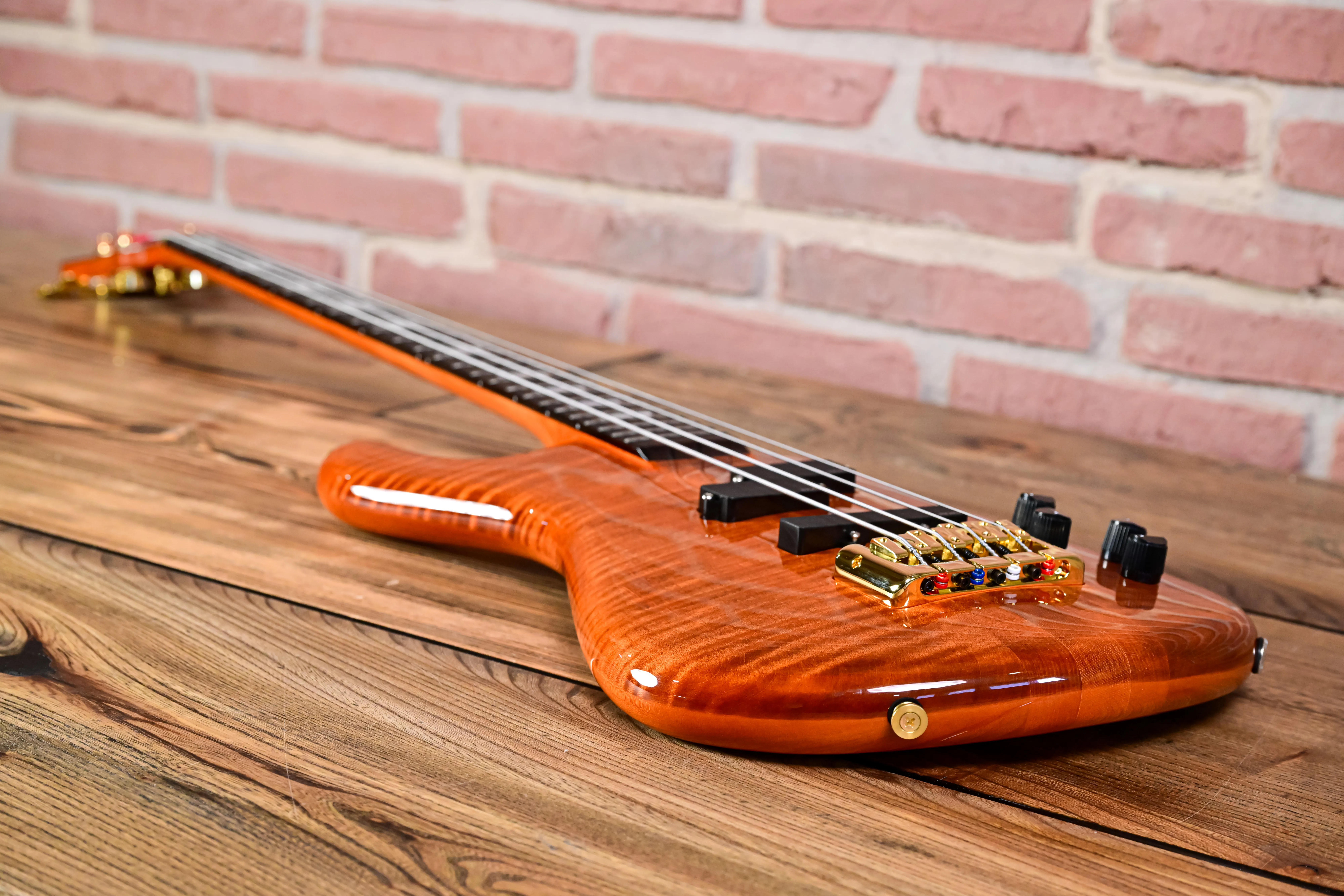 Euro Artist Bass Doug Wimbish Amber Gloss