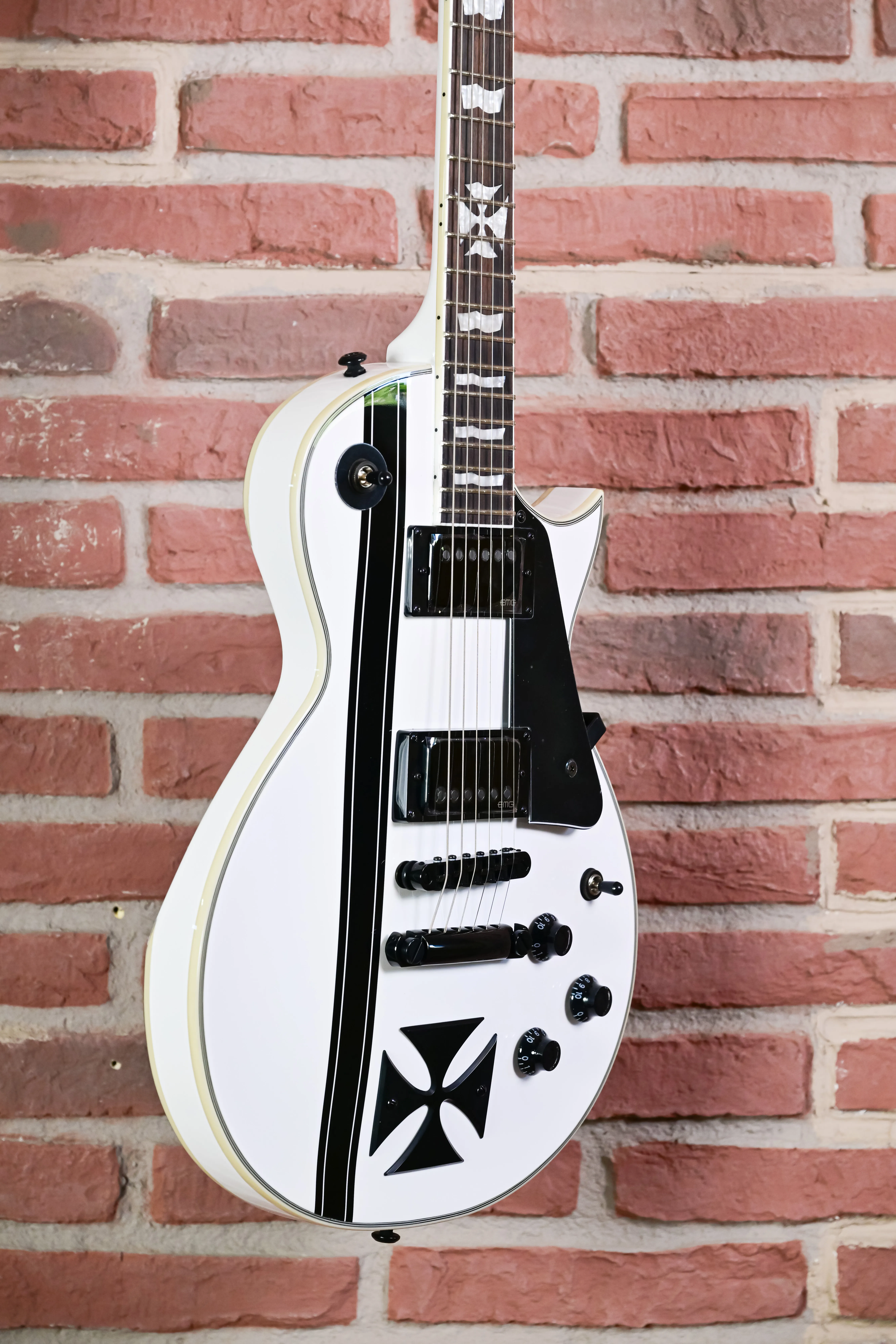 James Hetfield Iron Cross SW - E-Gitarre