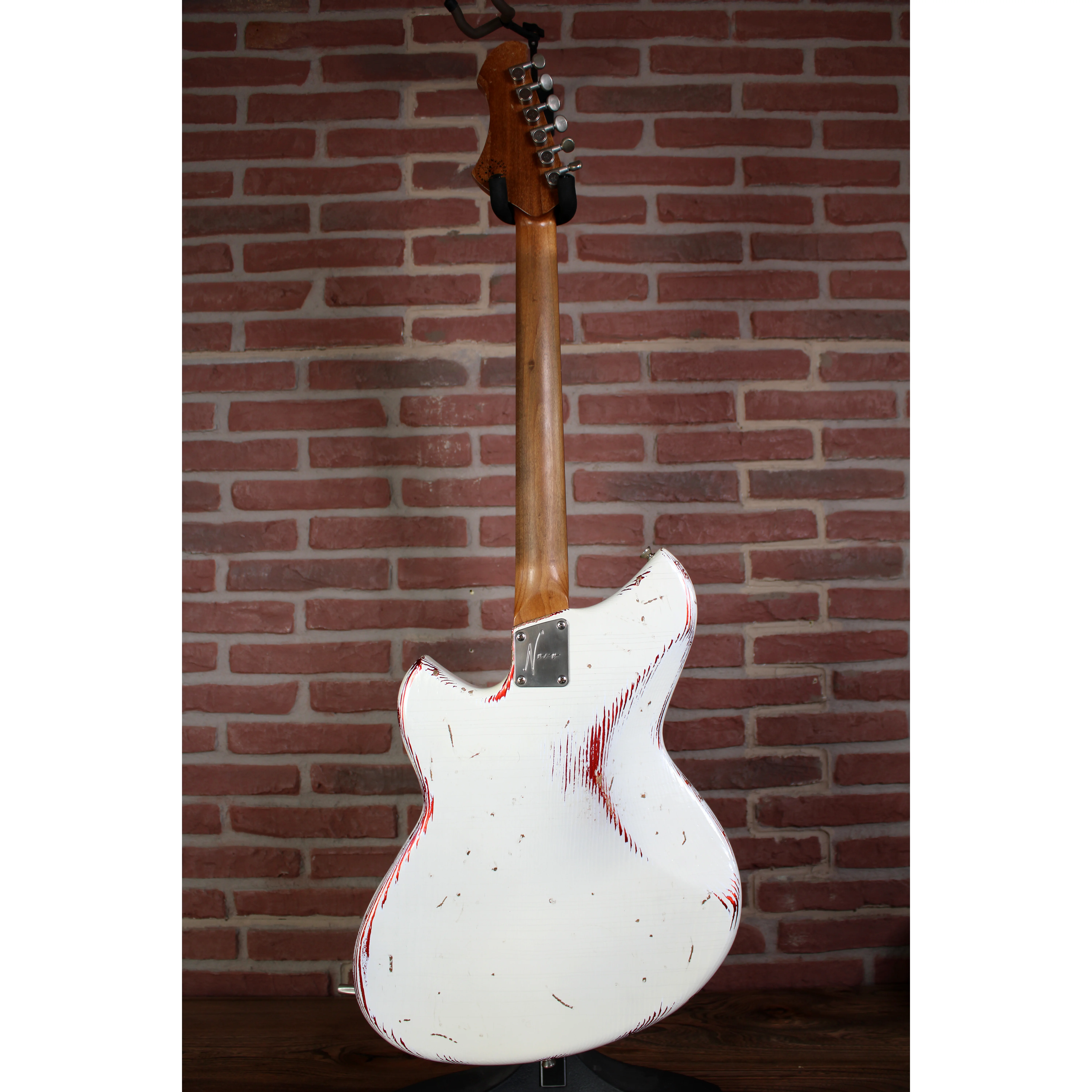 Serus J Olympic White over Candy Apple Red